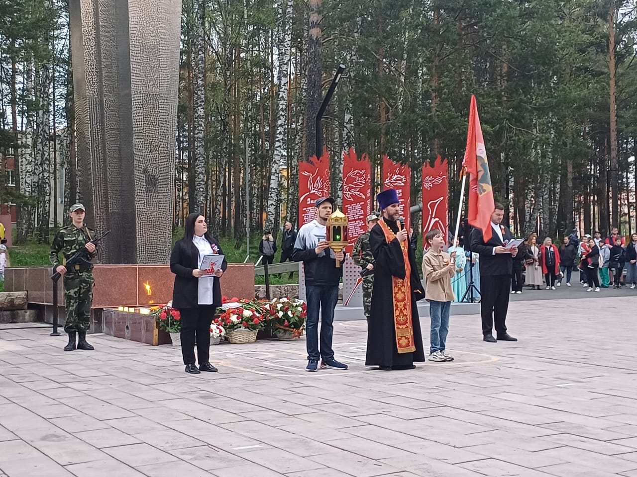 ДЕНЬ ПОБЕДЫ НА ПРИХОДЕ ХРАМА ПОКРОВА ПРЕСВЯТОЙ БОГОРОДИЦЫ Г. ТРЕХГОРНЫЙ