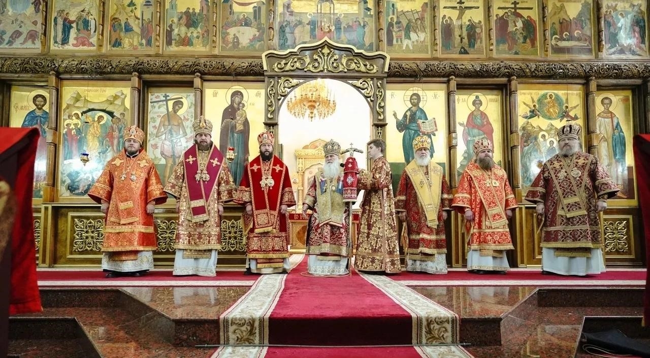 БОГОСЛУЖЕНИЕ В КАФЕДРАЛЬНОМ СОБОРЕ ВОЗНЕСЕНИЯ ХРИСТОВА ГОРОДА МАГНИТОГОРСКА