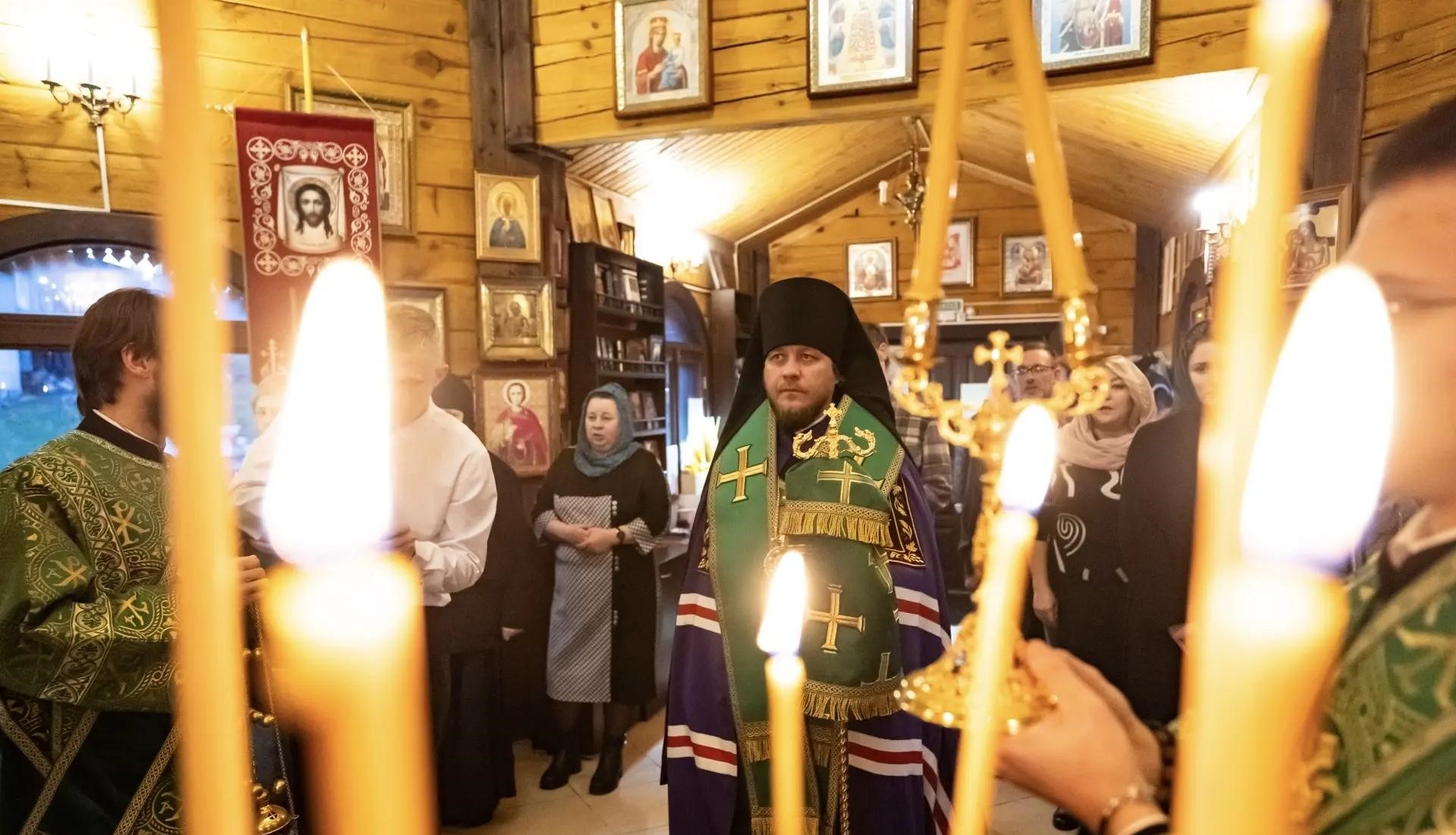 МОЛЕБНОЕ ПЕНИЕ С АКАФИСТОМ СВ. БЛЖ. КСЕНИИ ПЕТЕРБУРГСКОЙ В СПАССКОМ ХРАМЕ Г. ЗЛАТОУСТ