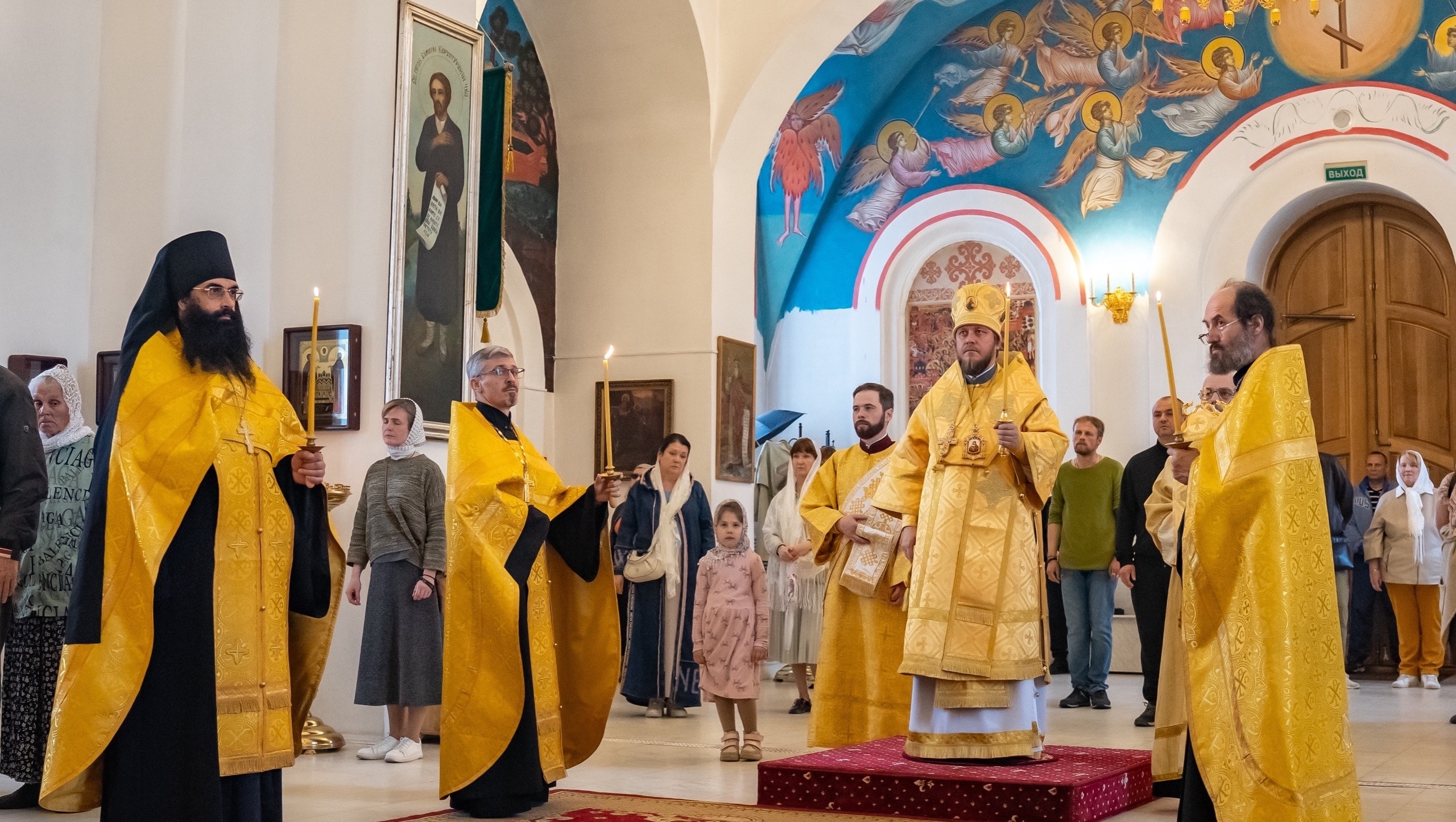 БОГОСЛУЖЕНИЕ В СЕРАФИМОВСКОМ КАФЕДРАЛЬНОМ СОБОРЕ Г. ЗЛАТОУСТА