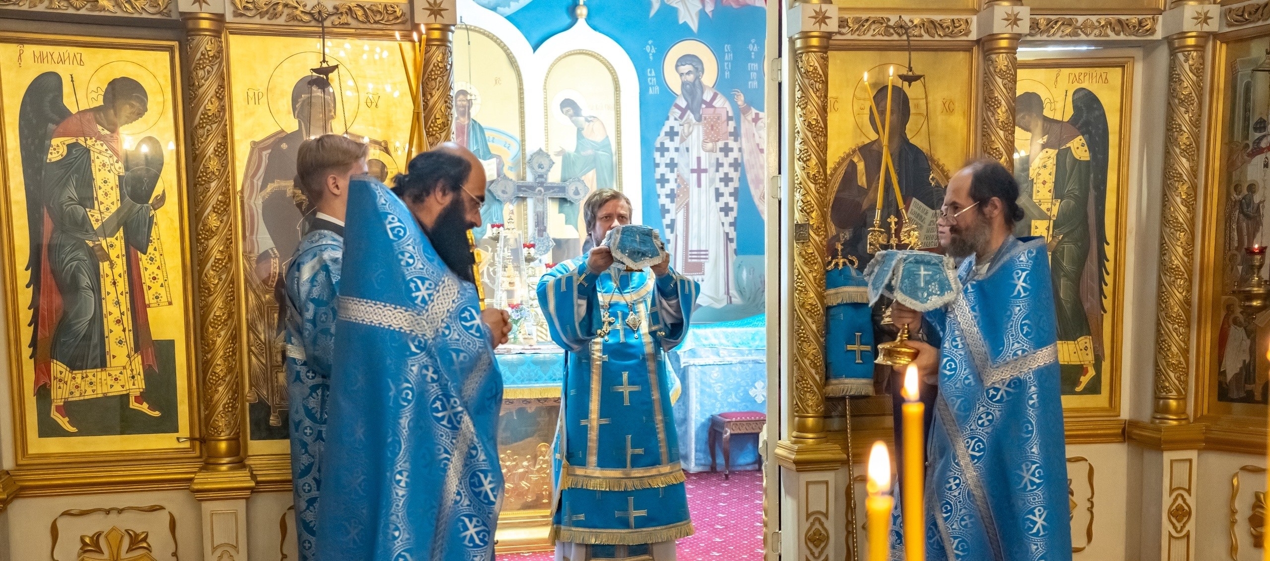 БОГОСЛУЖЕНИЕ В СЕРАФИМОВСКОМ КАФЕДРАЛЬНОМ СОБОРЕ Г. ЗЛАТОУСТА