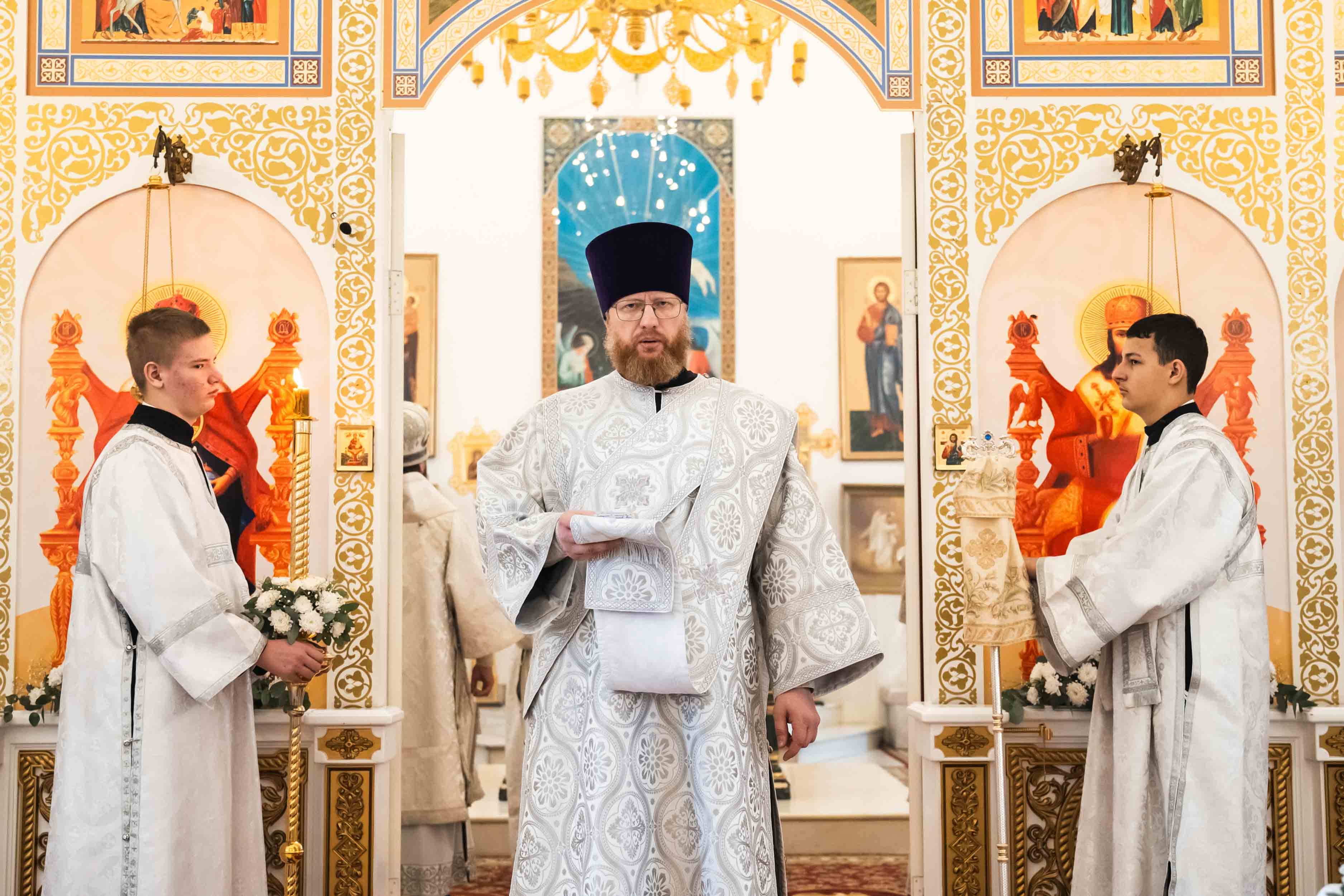 Родительская суббота в Серафимовском кафедральном соборе