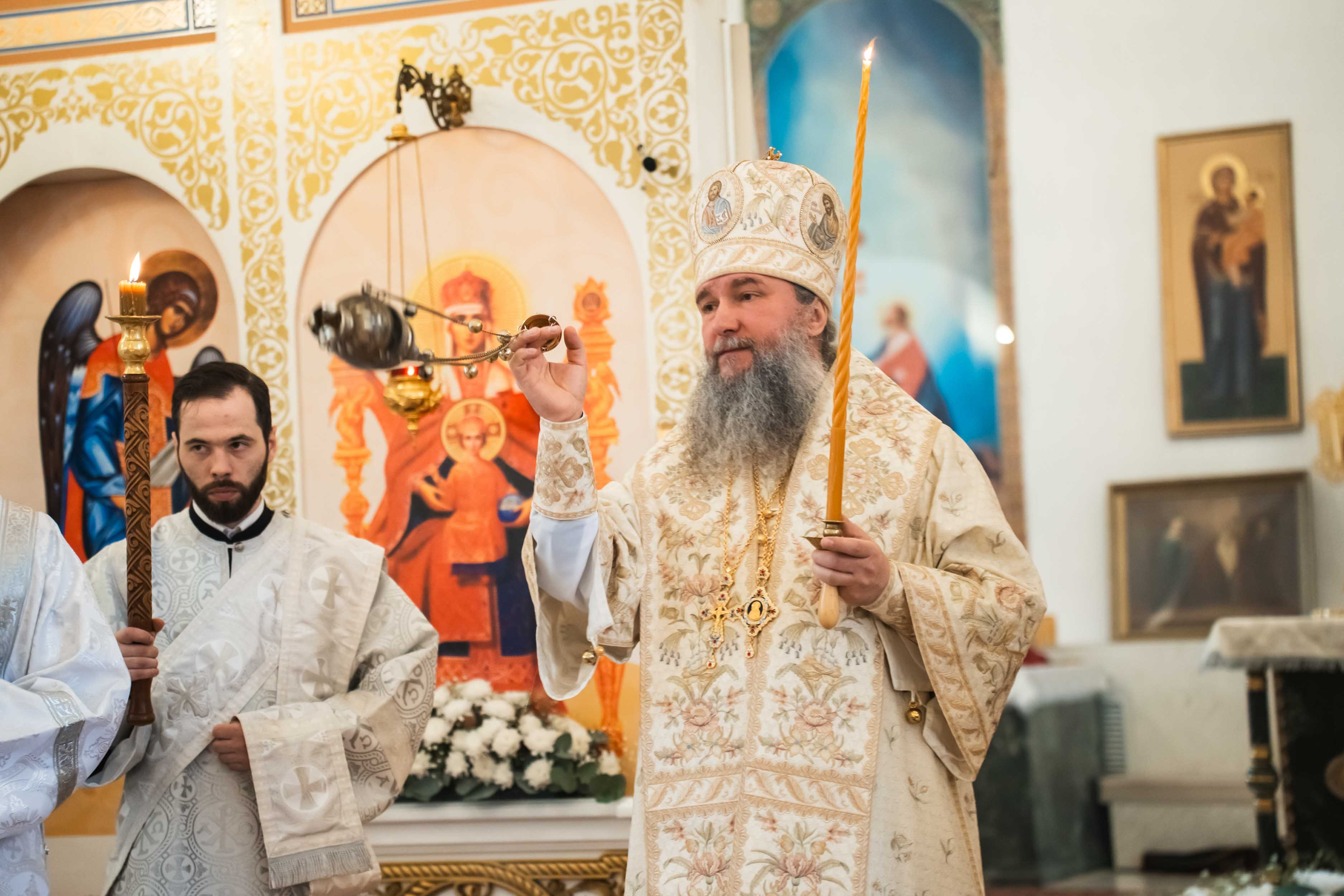 Родительская суббота в Серафимовском кафедральном соборе