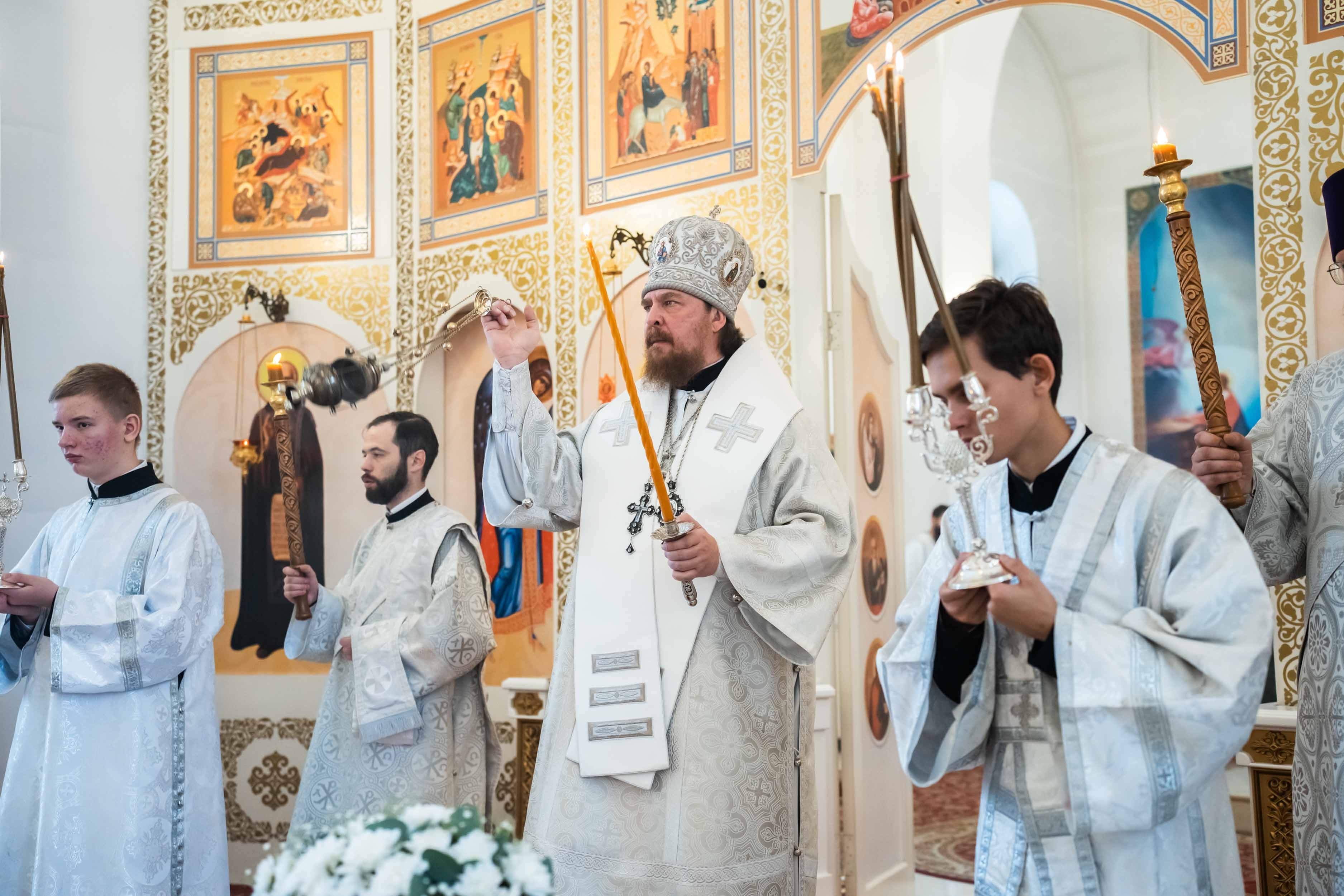 Родительская суббота в Серафимовском кафедральном соборе