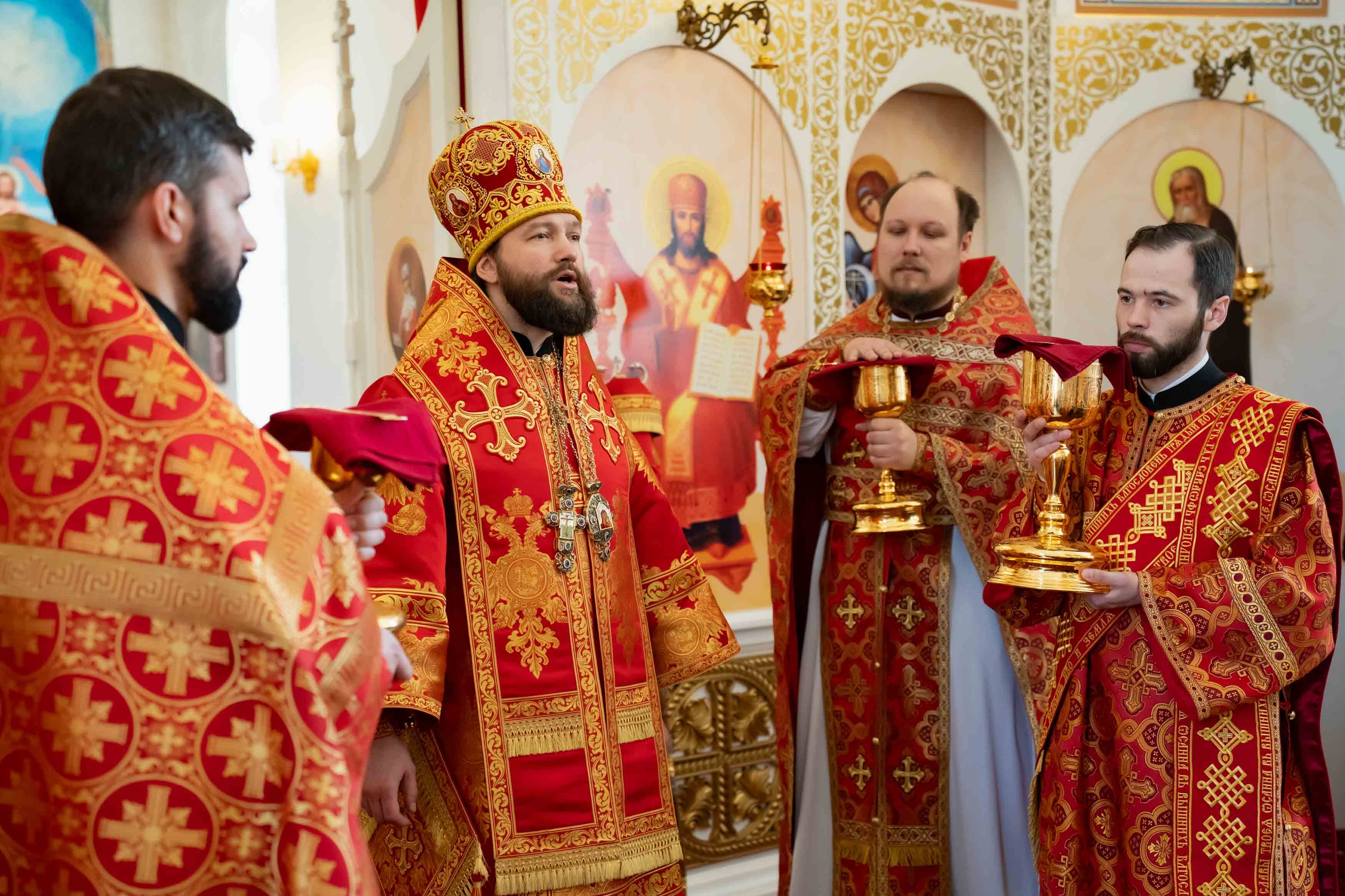 Божественная литургия Недели 5-ой по Пасхе, о самаряныне