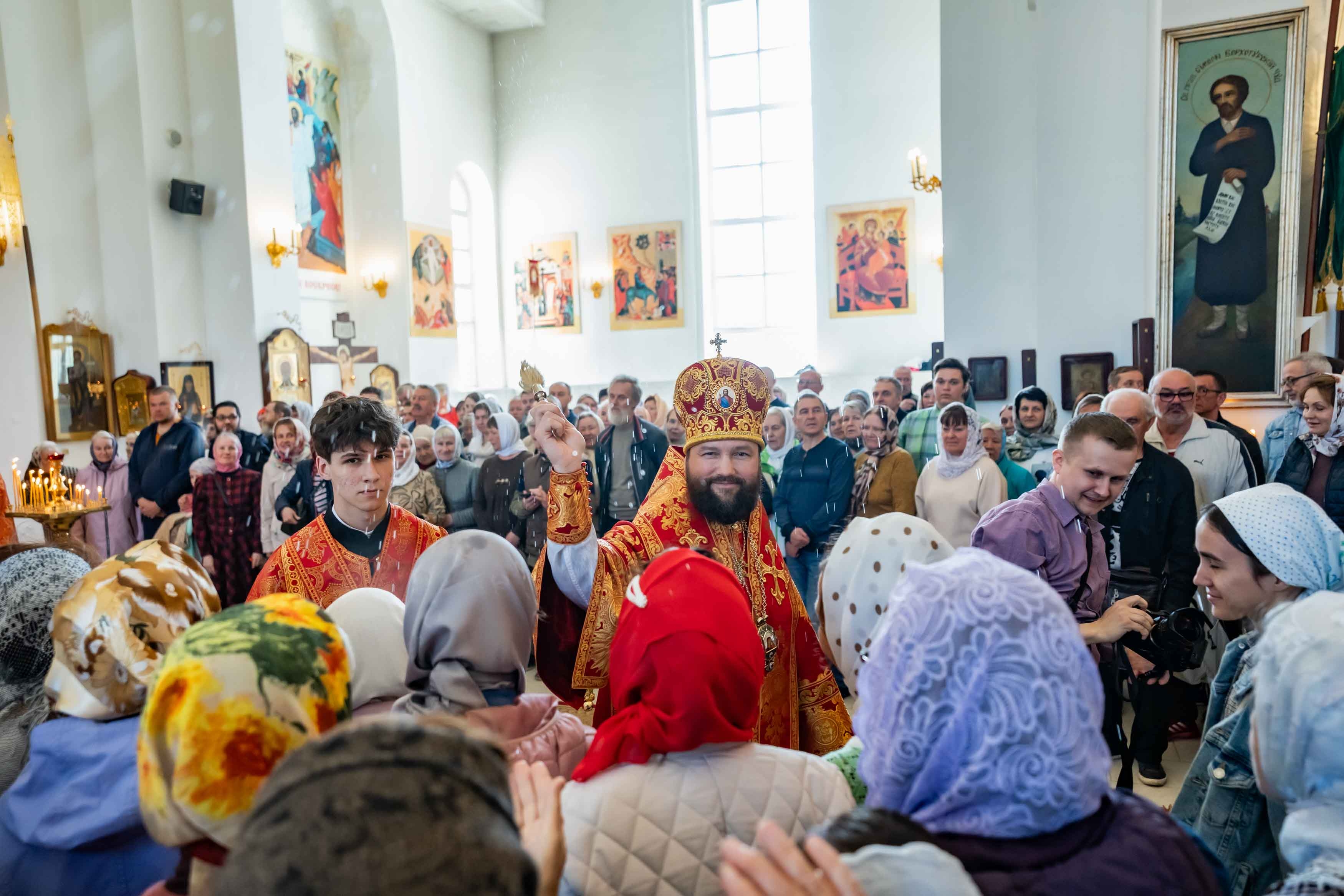 Божественная литургия Недели 5-ой по Пасхе, о самаряныне