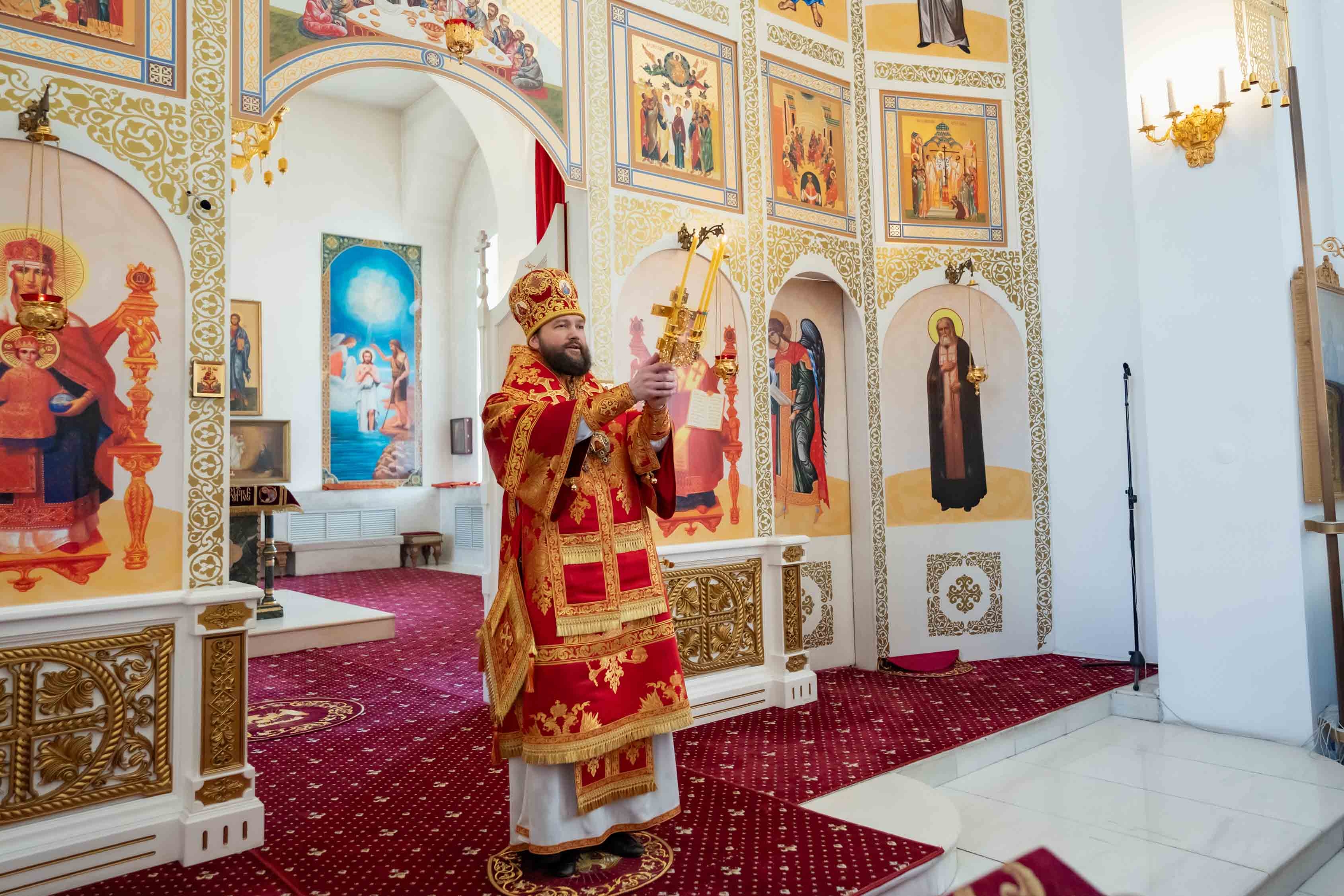 Божественная литургия Недели 5-ой по Пасхе, о самаряныне