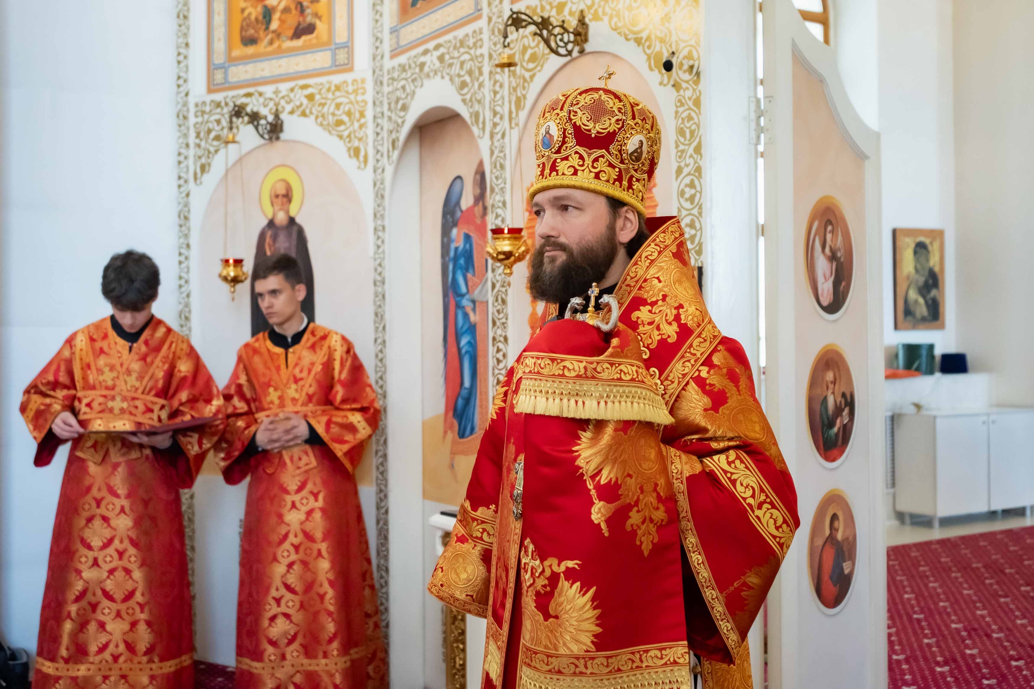 Божественная литургия Недели 5-ой по Пасхе, о самаряныне