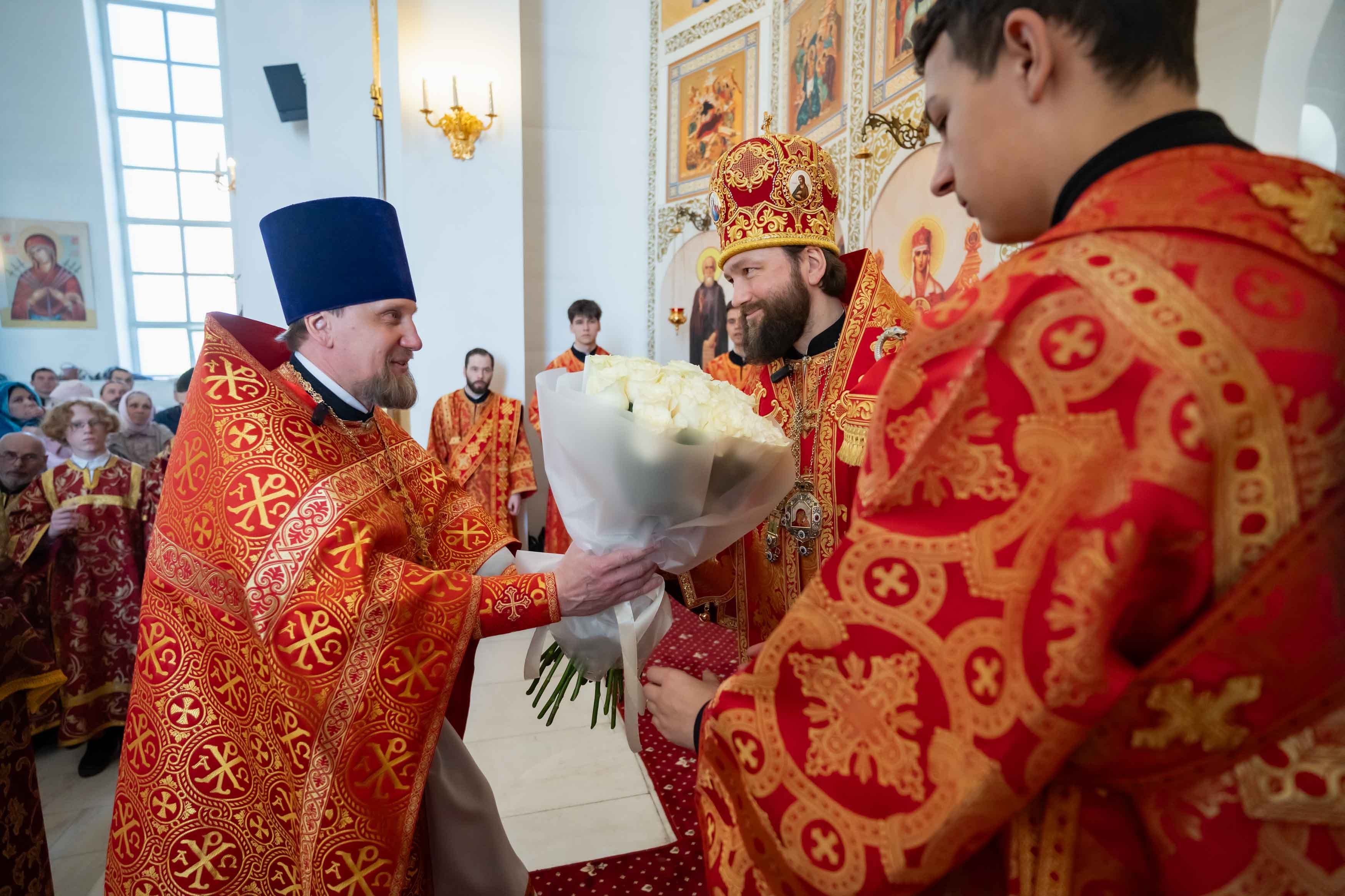Божественная литургия Недели 5-ой по Пасхе, о самаряныне