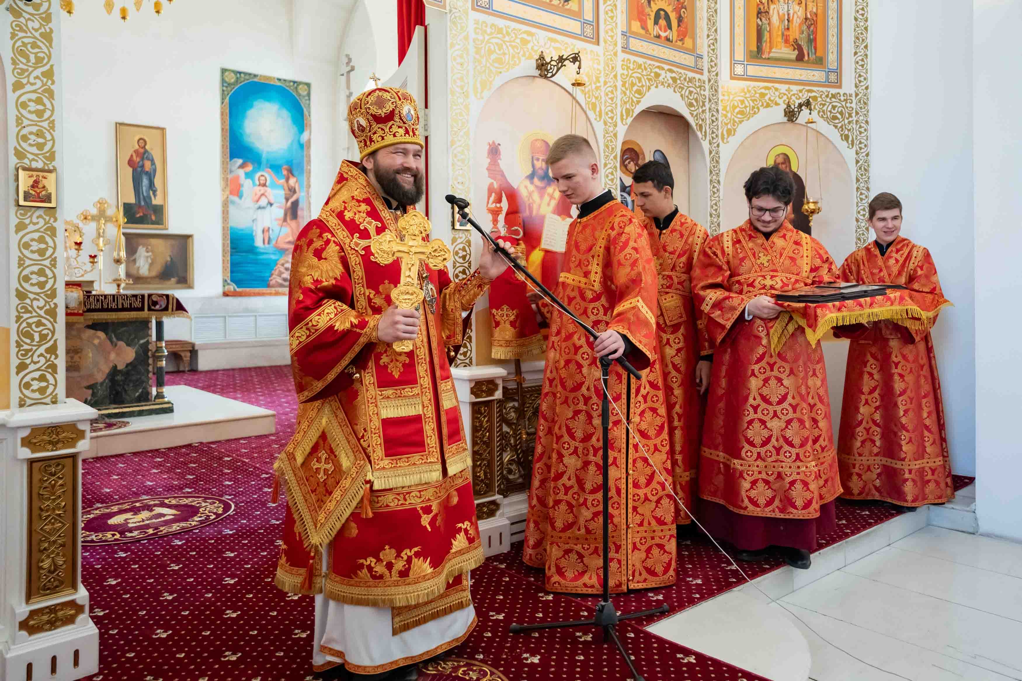 Божественная литургия Недели 5-ой по Пасхе, о самаряныне