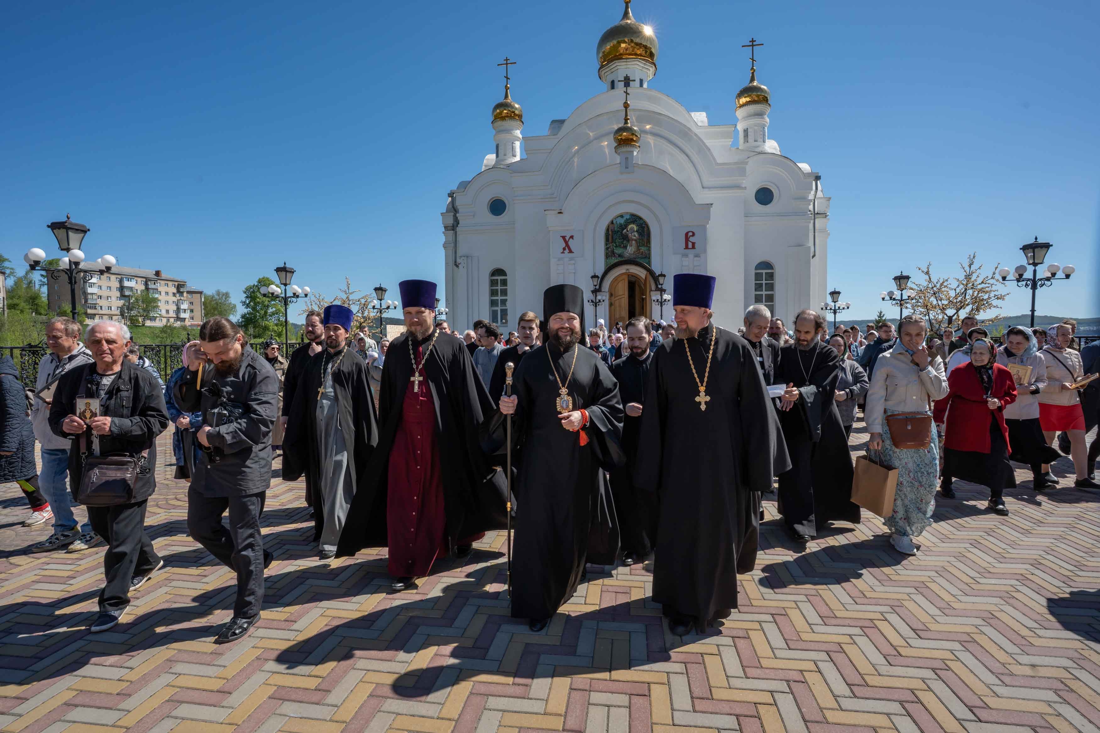 Божественная литургия Недели 5-ой по Пасхе, о самаряныне