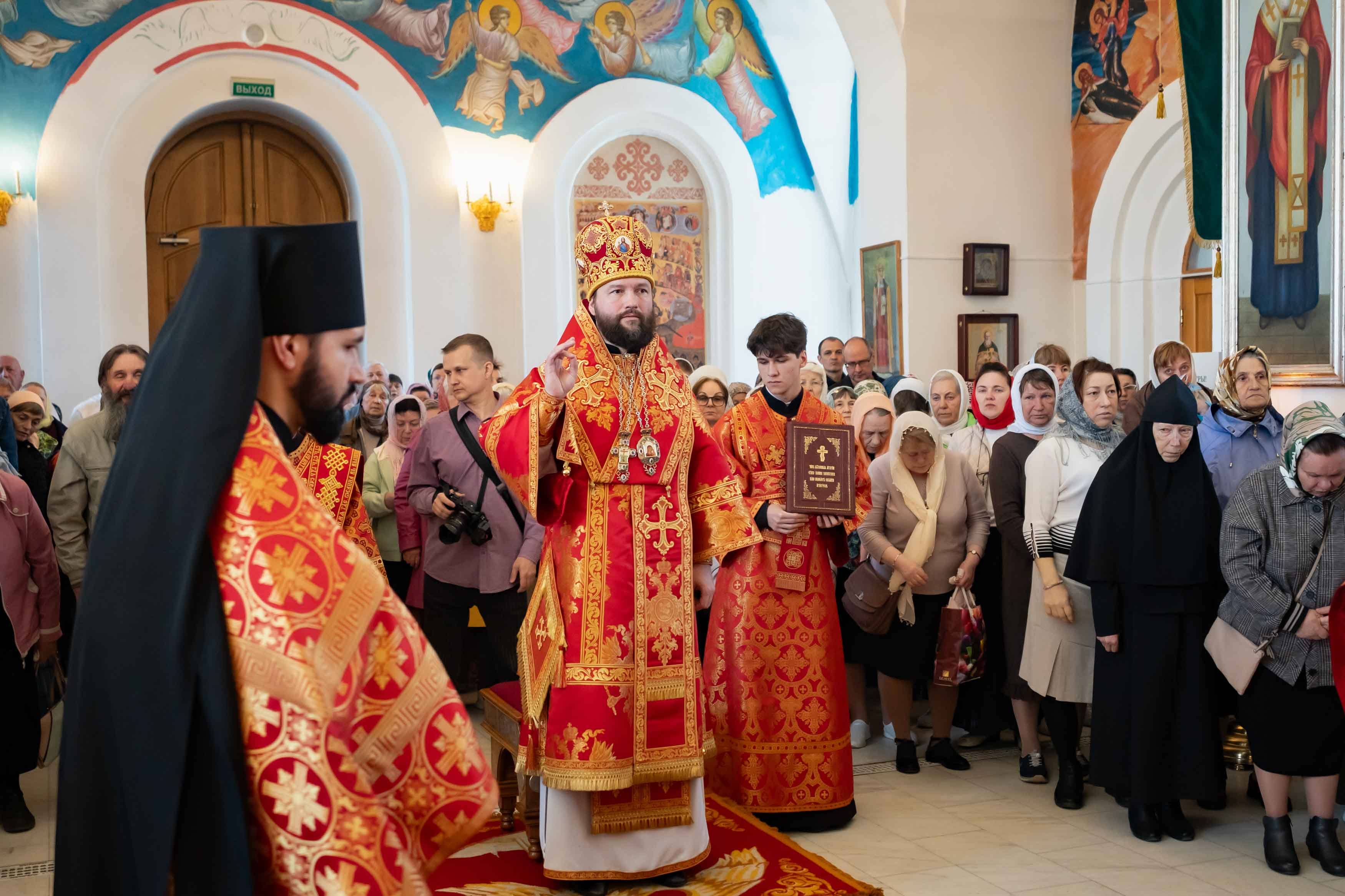 Божественная литургия Недели 5-ой по Пасхе, о самаряныне