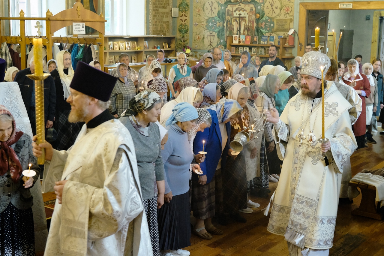 Всенощное бдение в Никольском соборном храме. Преображение Господне