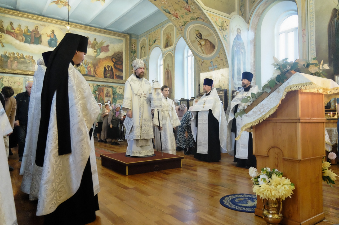 Всенощное бдение в Никольском соборном храме. Преображение Господне