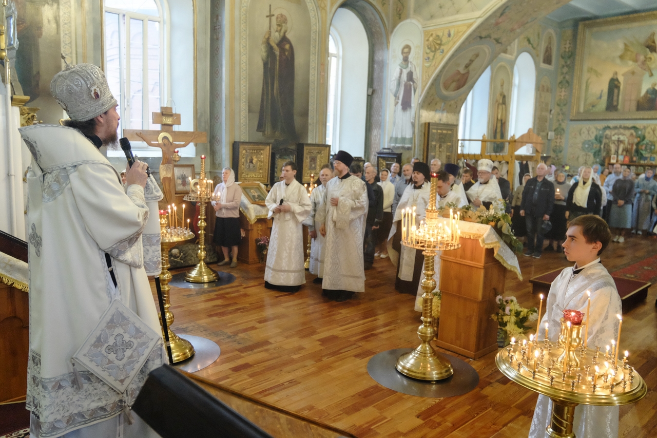 Всенощное бдение в Никольском соборном храме. Преображение Господне