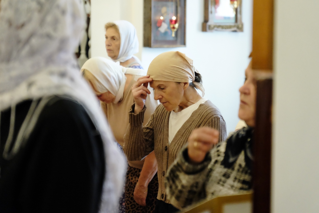 Литургия в Серафимовском кафедральном соборе. Предпразднство Преображения Господня