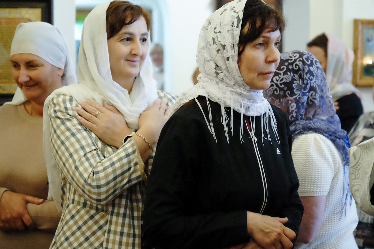 Литургия в Серафимовском кафедральном соборе. Предпразднство Преображения Господня