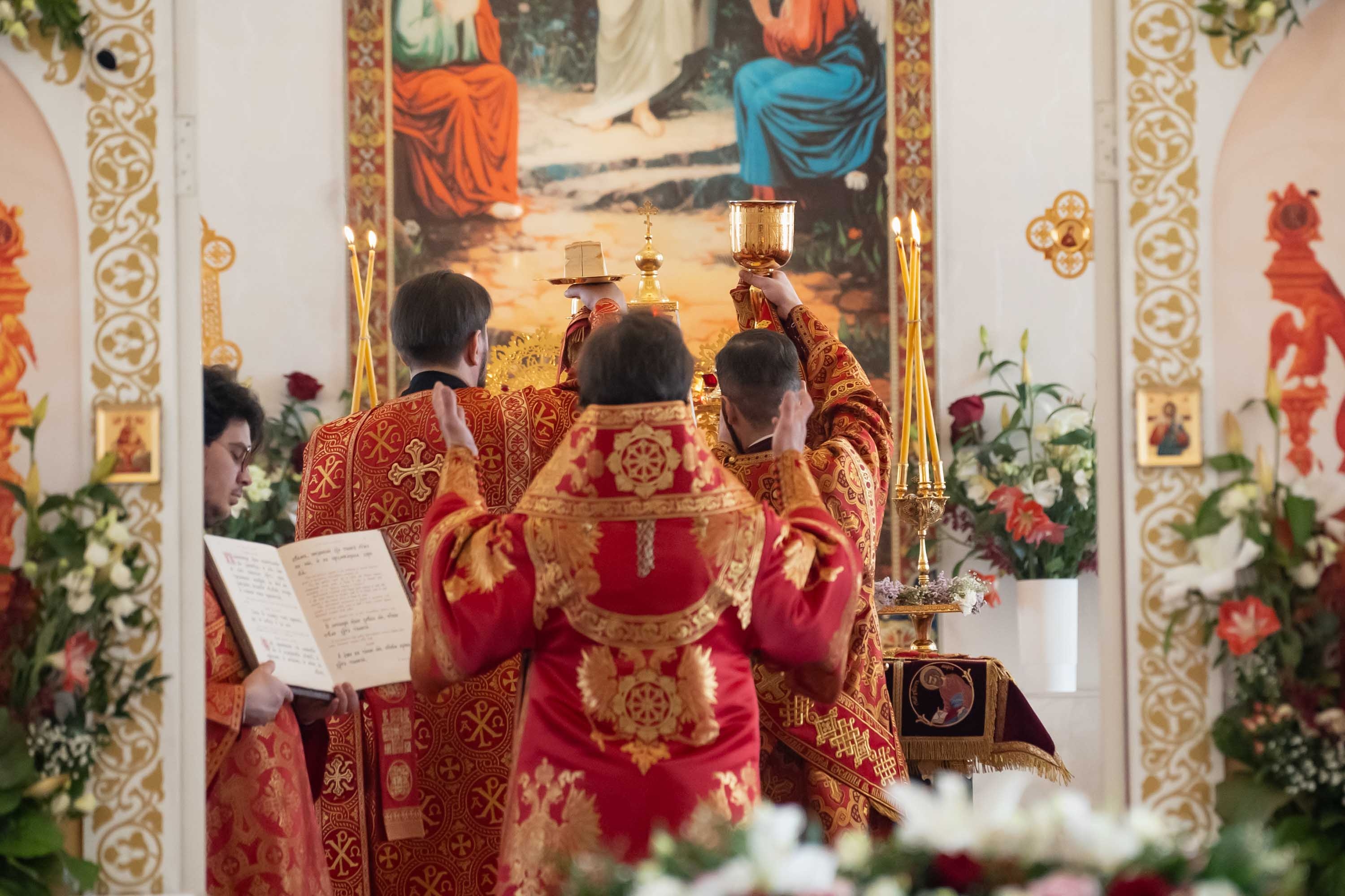 Божественная литургия Вторника Светлой седмицы. Общеепархиальное богослужение
