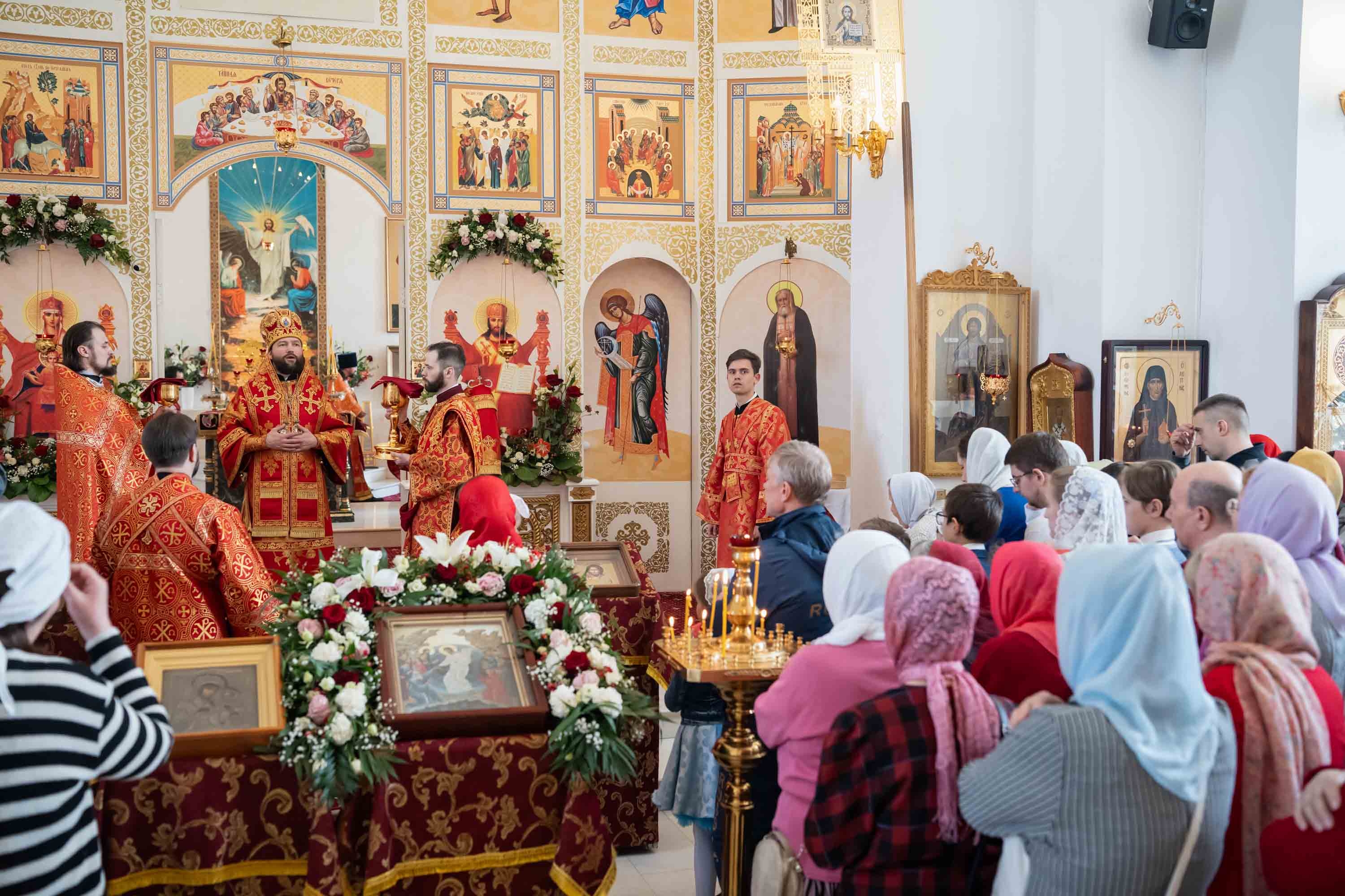 Божественная литургия Вторника Светлой седмицы. Общеепархиальное богослужение