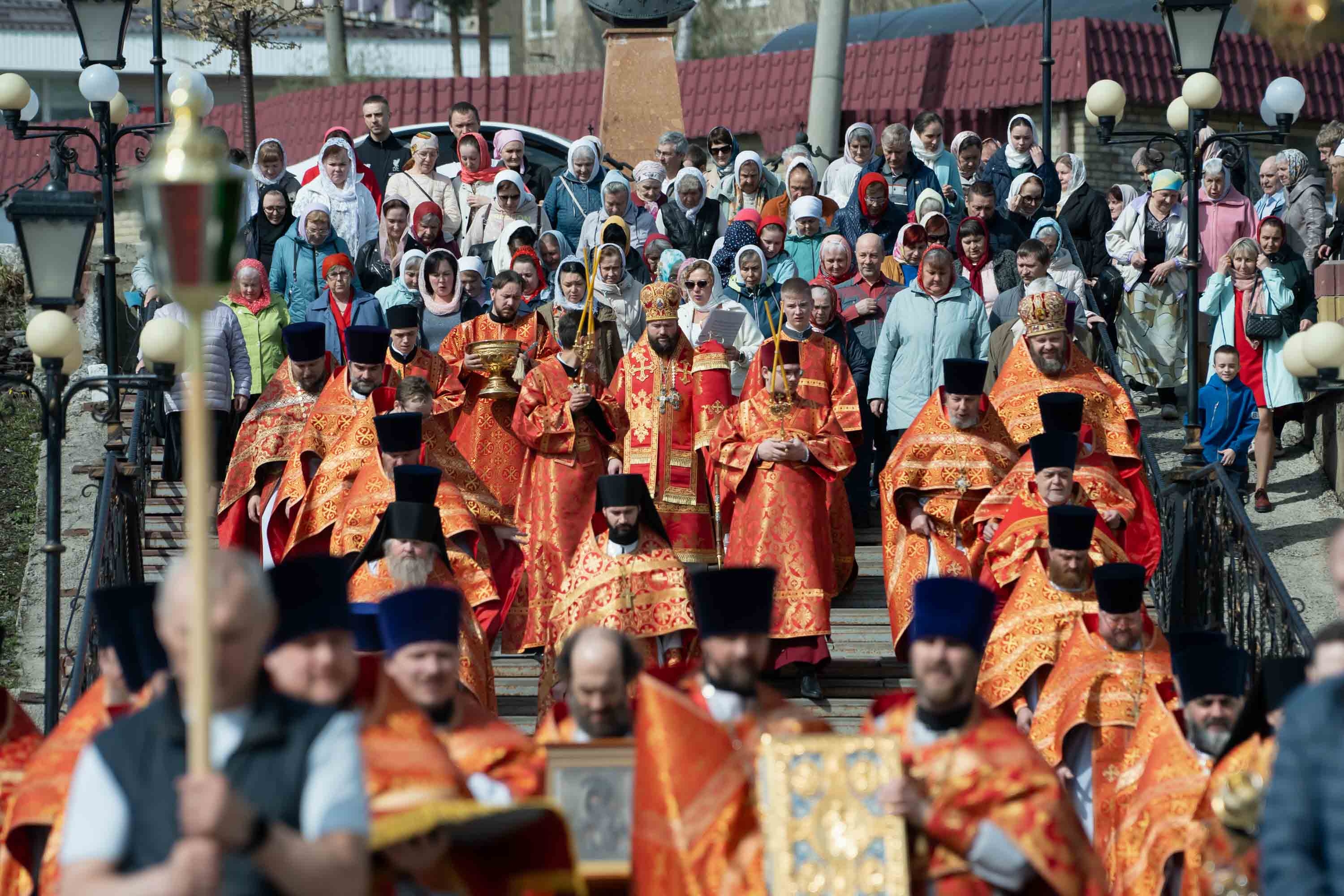 Божественная литургия Вторника Светлой седмицы. Общеепархиальное богослужение