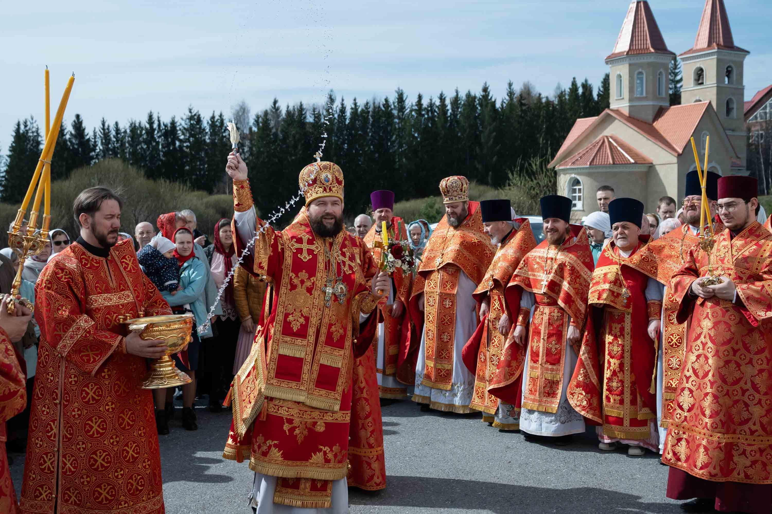 Божественная литургия Вторника Светлой седмицы. Общеепархиальное богослужение