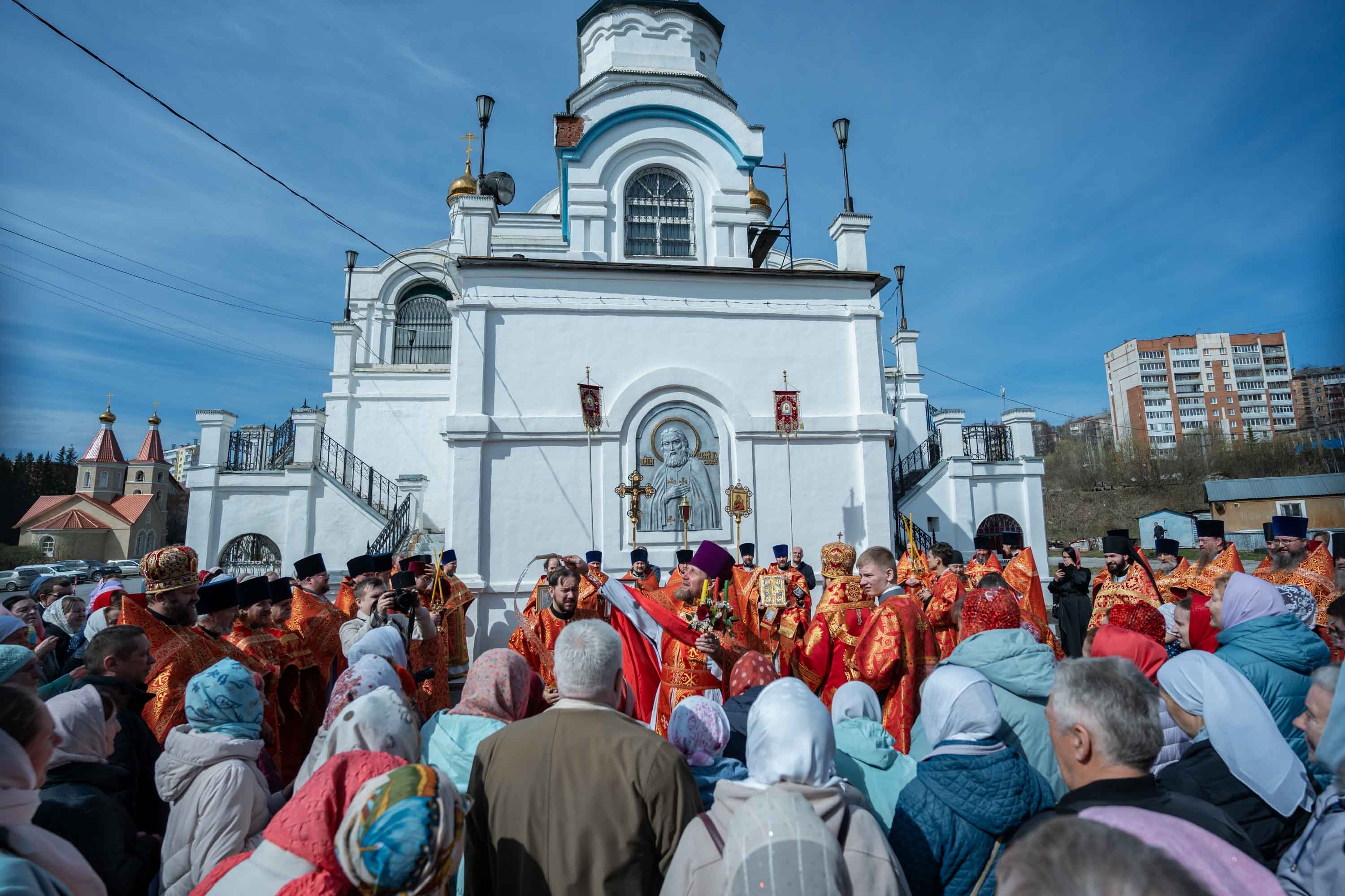 Божественная литургия Вторника Светлой седмицы. Общеепархиальное богослужение