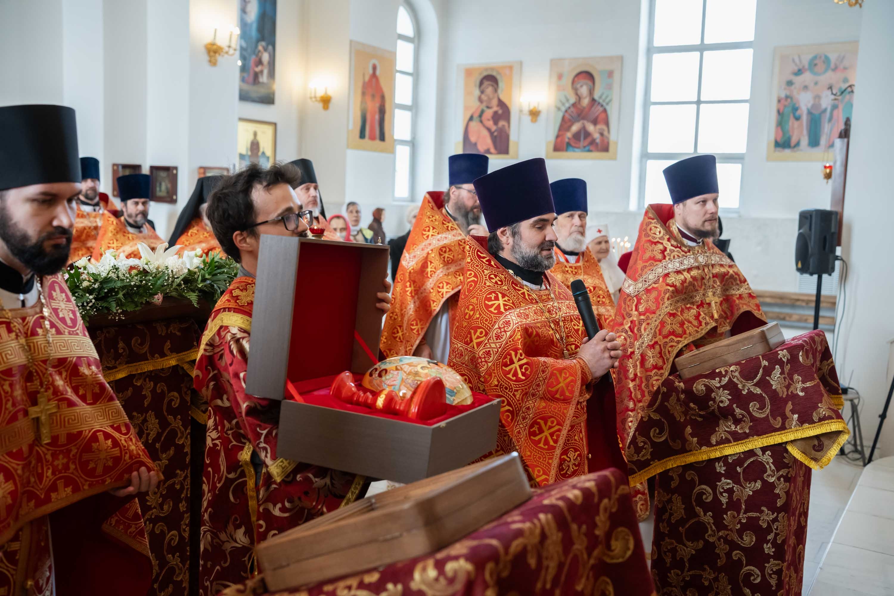 Божественная литургия Вторника Светлой седмицы. Общеепархиальное богослужение