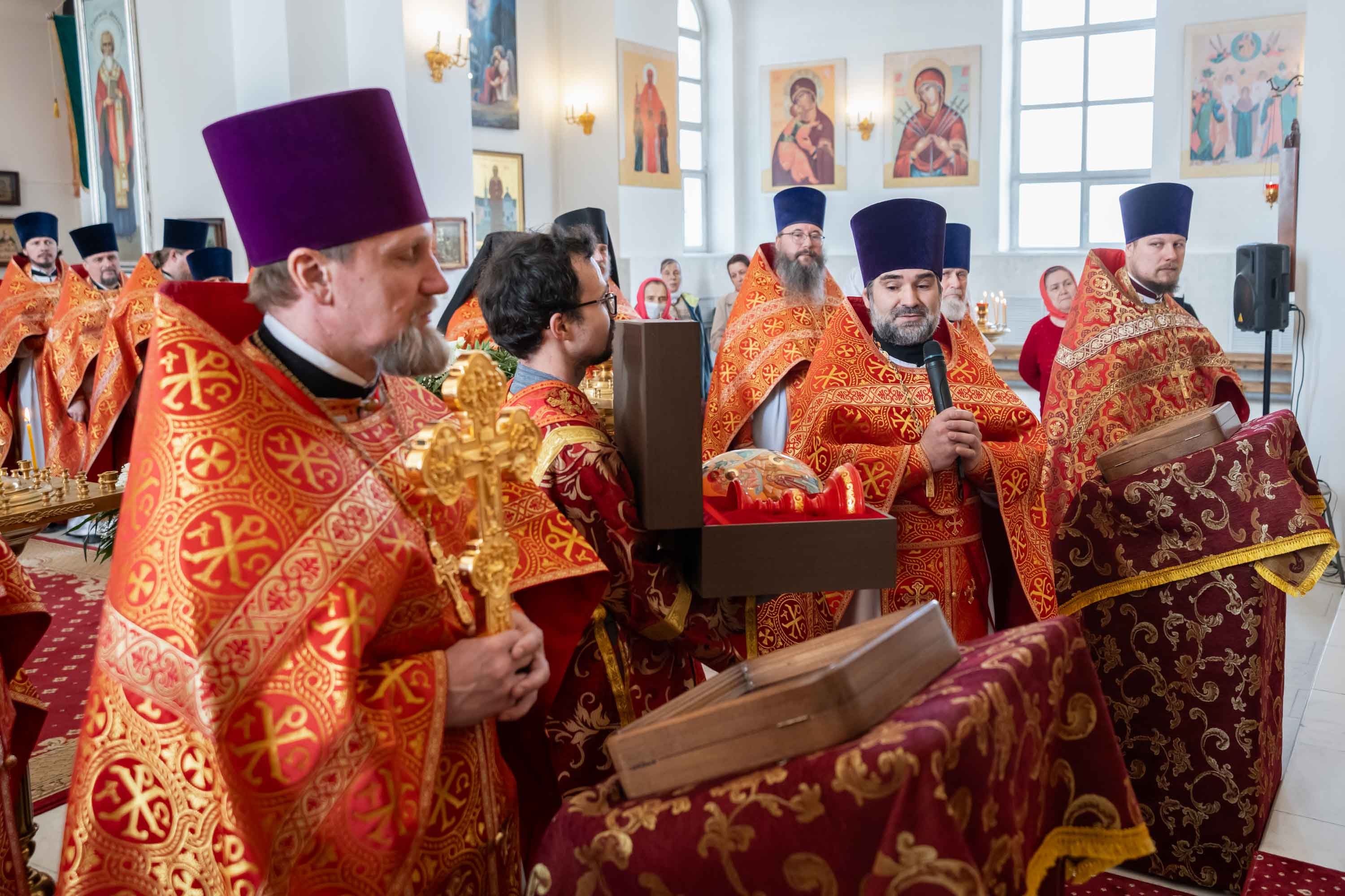 Божественная литургия Вторника Светлой седмицы. Общеепархиальное богослужение