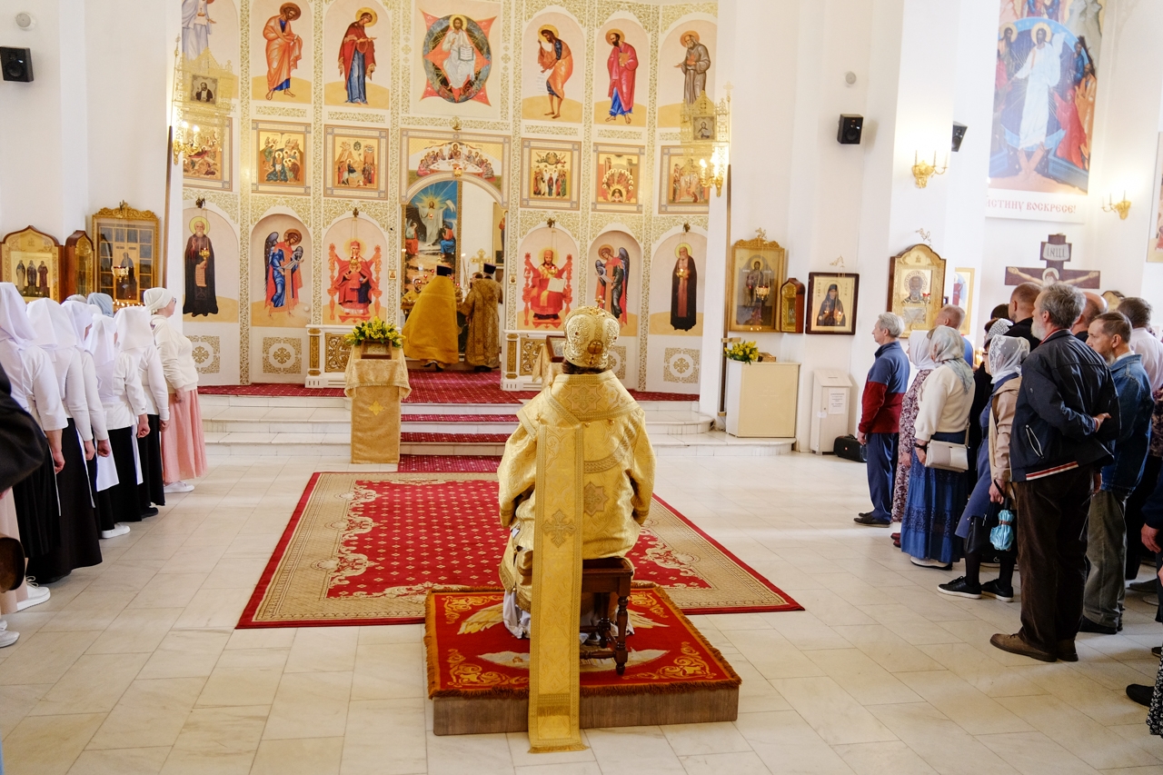 Божественная литургия Недели 5-ой по Пасхе, о свт. Феофане Затворнике