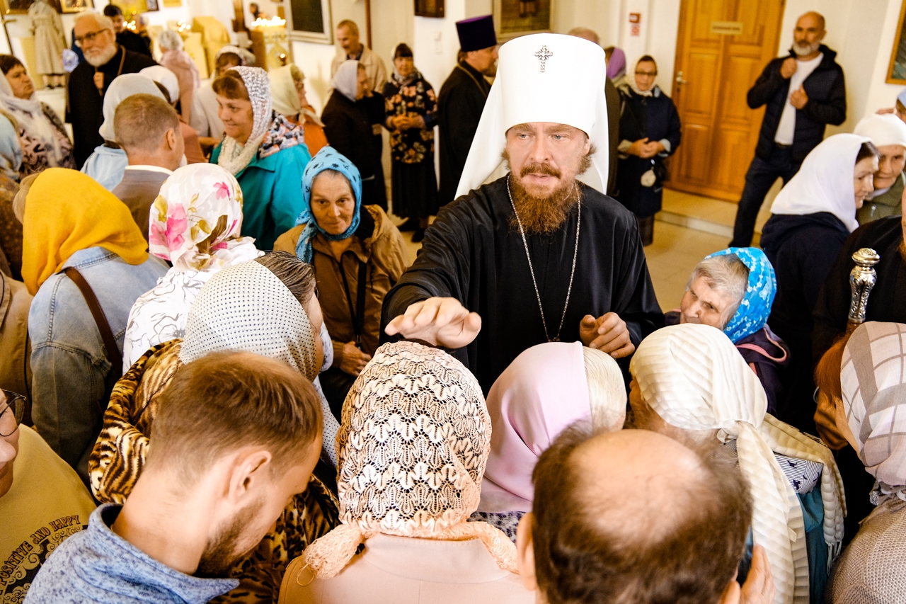 Божественная литургия Недели 5-ой по Пасхе, о свт. Феофане Затворнике