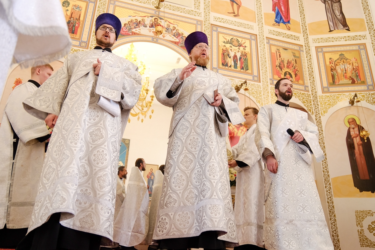 Литургия в Серафимовском кафедральном соборе. Святых отцов семи Вселенских Соборов