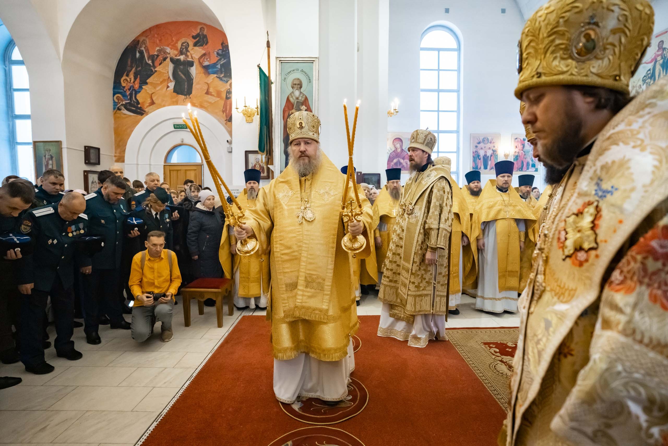 Соборная Божественная литургия. Встреча Правящего епископа Златоустовского и Саткинского Серафима