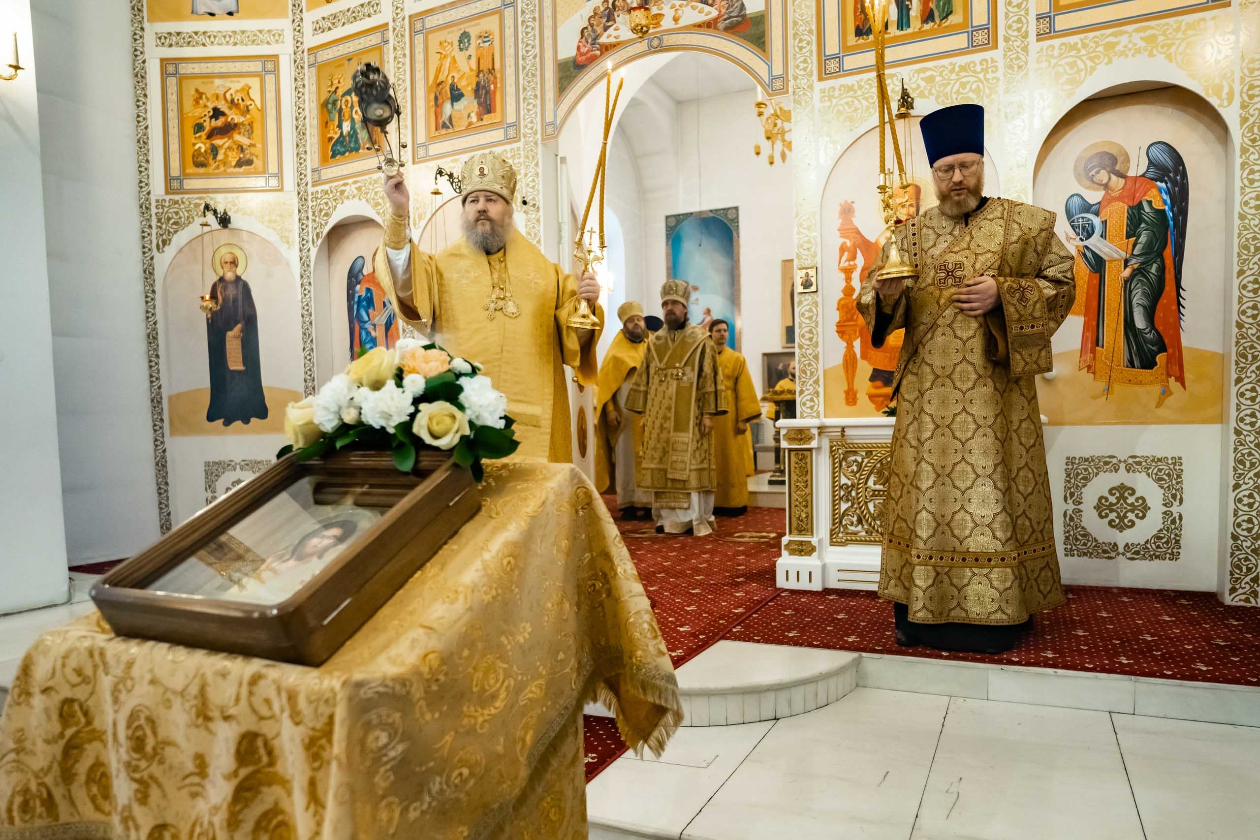 Соборная Божественная литургия. Встреча Правящего епископа Златоустовского и Саткинского Серафима