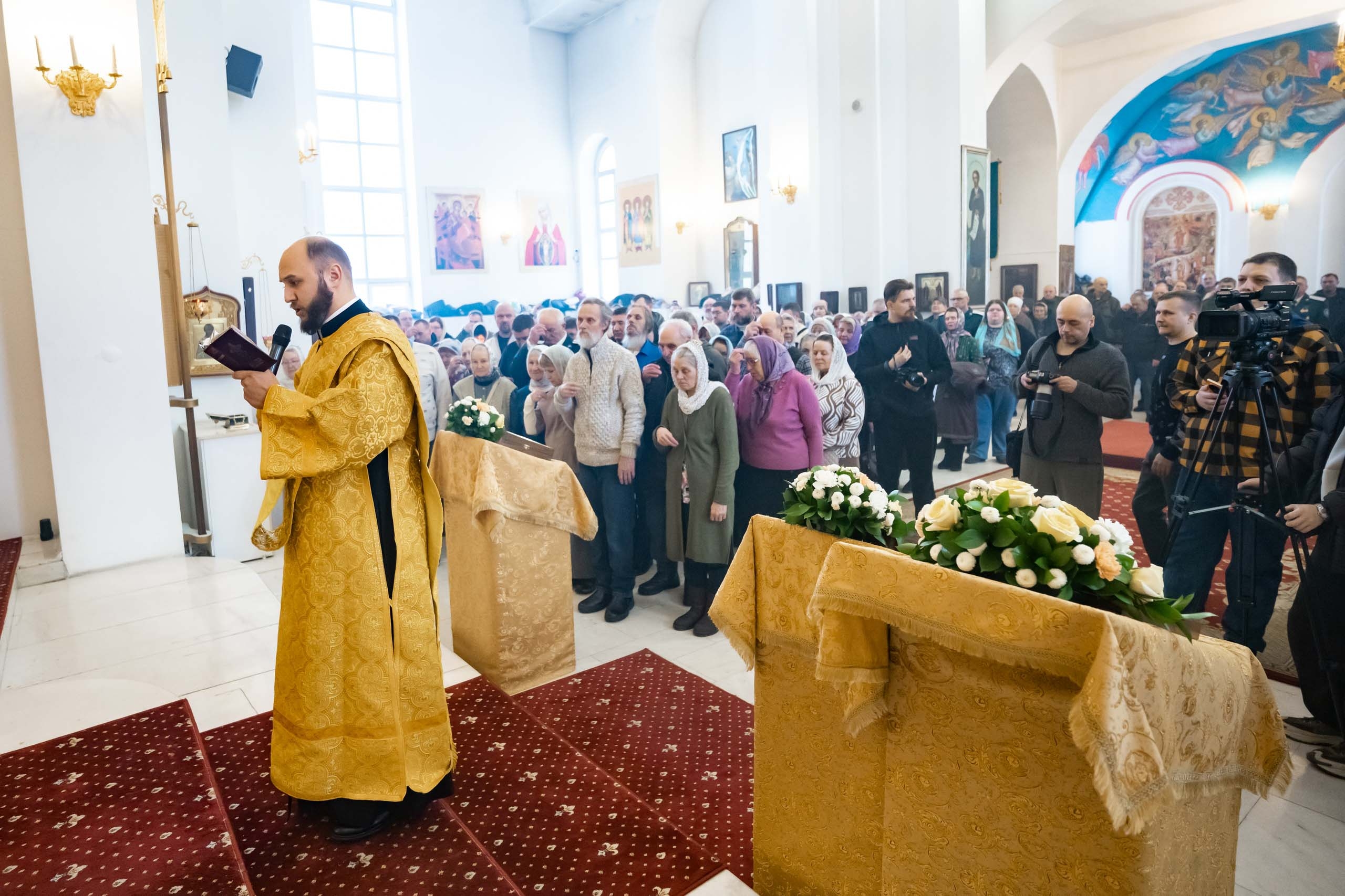 Соборная Божественная литургия. Встреча Правящего епископа Златоустовского и Саткинского Серафима