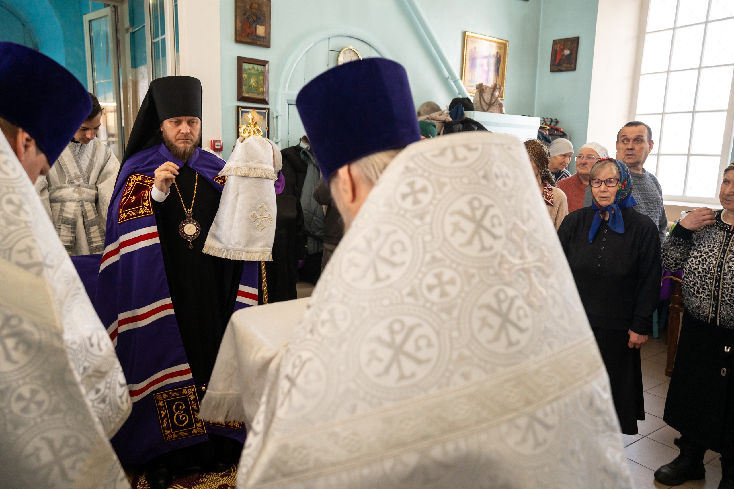 Литургия в Казанском храме г. Куса
