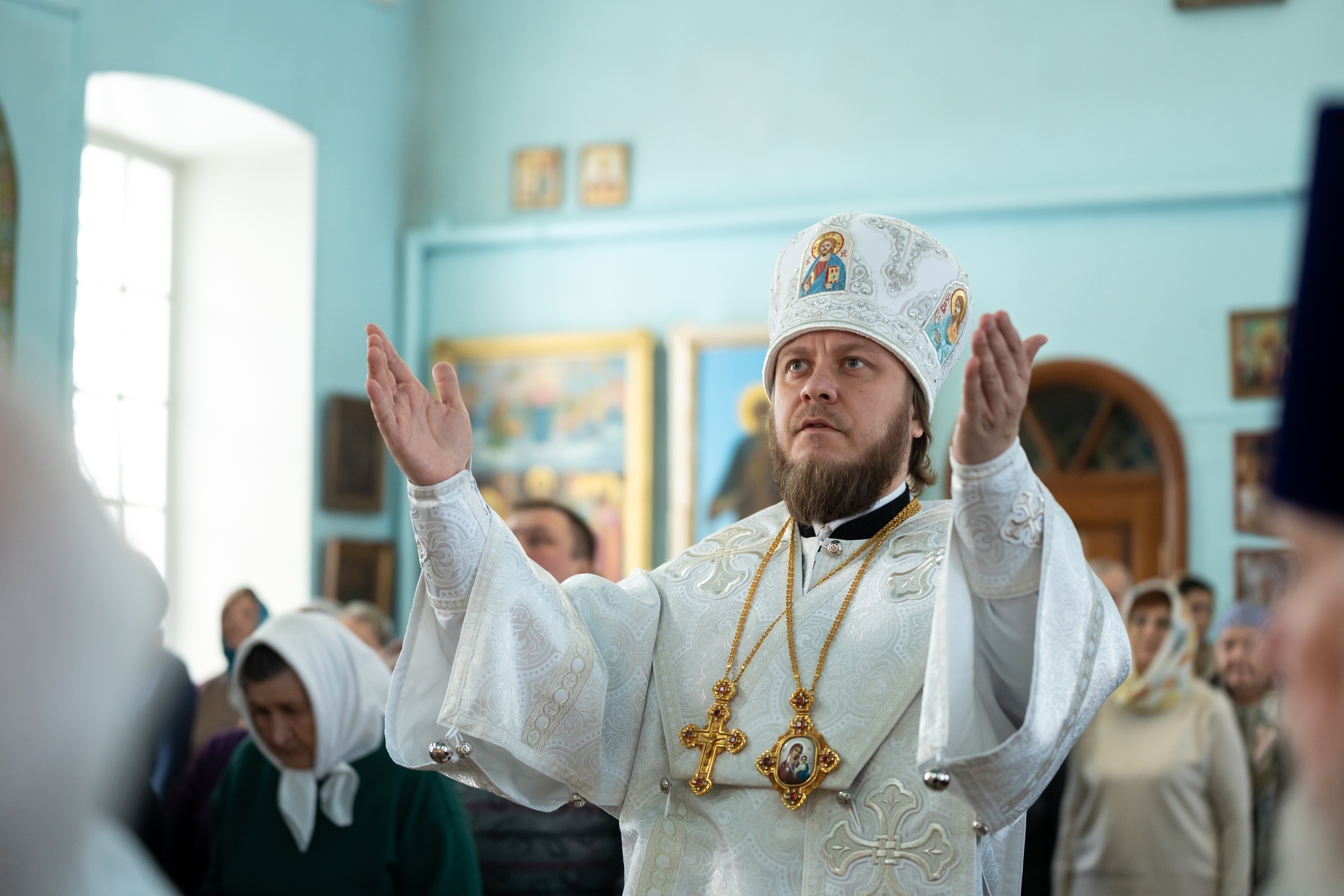 Литургия в Казанском храме г. Куса