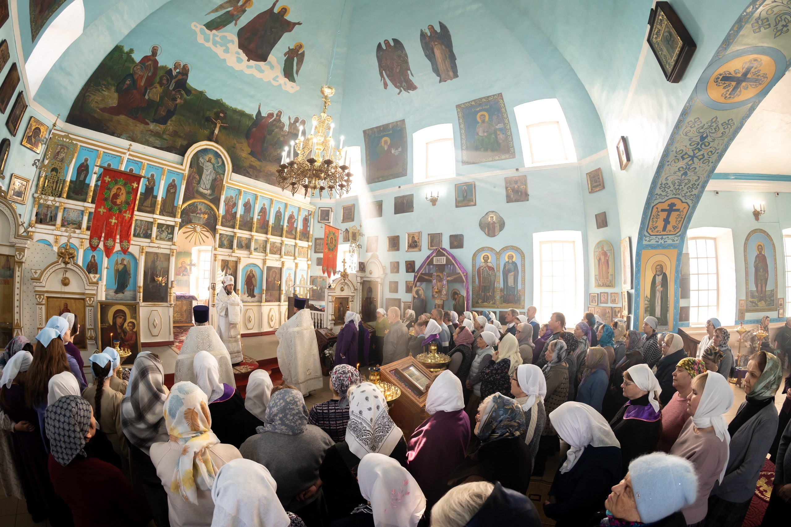 Литургия в Казанском храме г. Куса