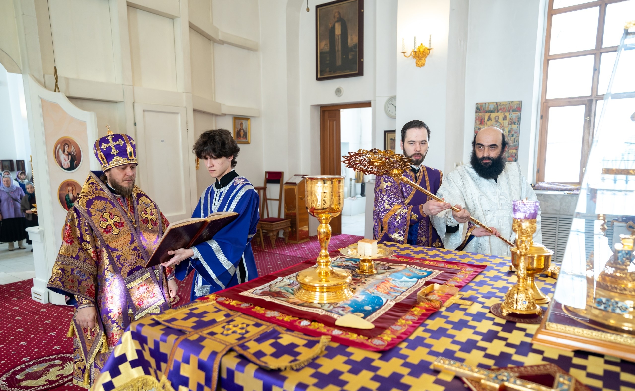 Божественная литургия и хиротония во иеродиакона монаха Флавиана (Горбаткова)