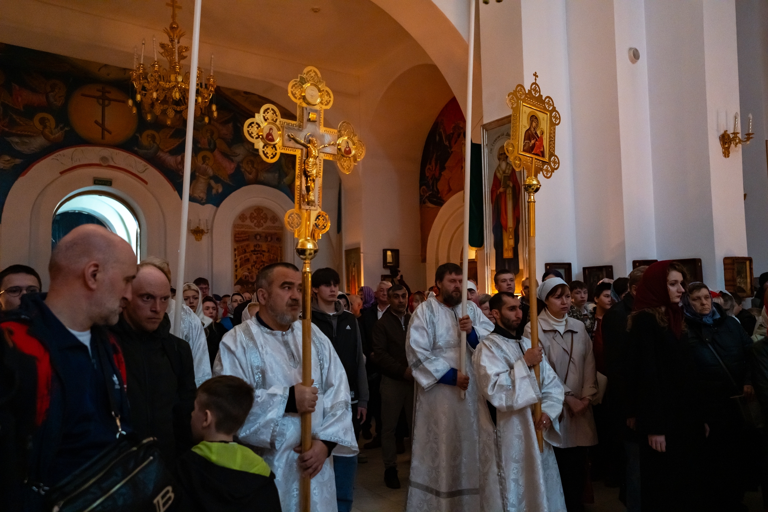 Пасхальное богослужение в Серафимовском кафедральном соборе