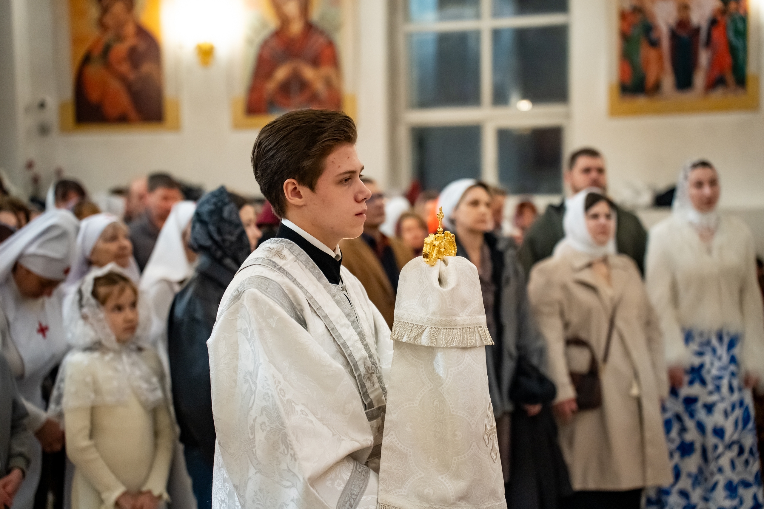 Пасхальное богослужение в Серафимовском кафедральном соборе
