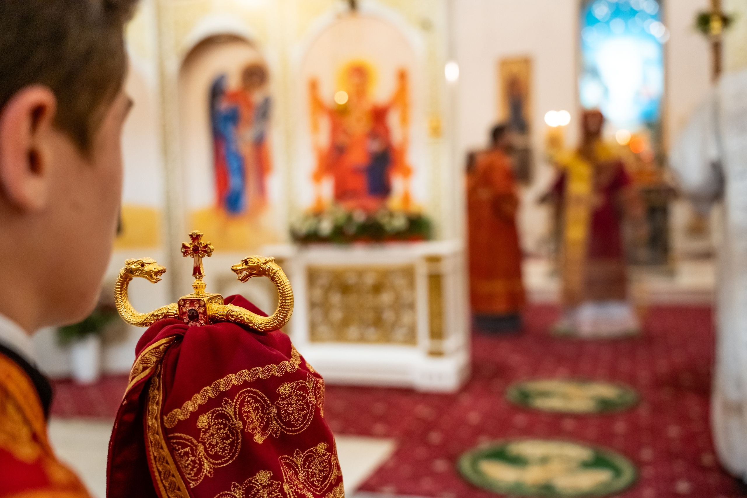 Пасхальное богослужение в Серафимовском кафедральном соборе