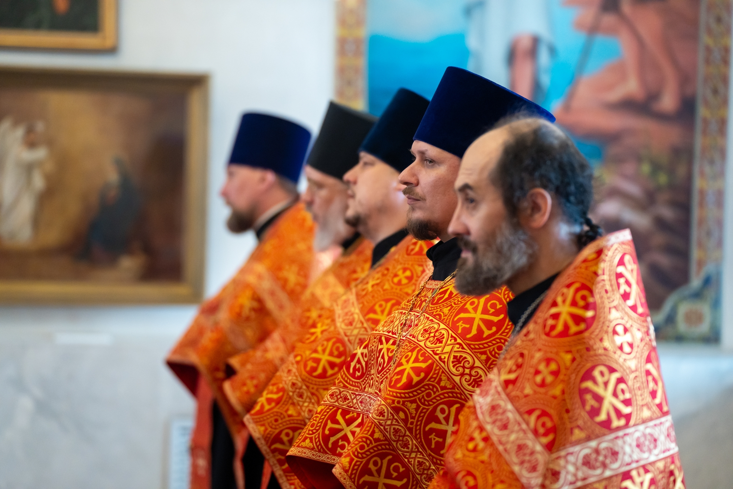 Великая вечерня в первый день Пасхи в Серафимовском кафедральном соборе