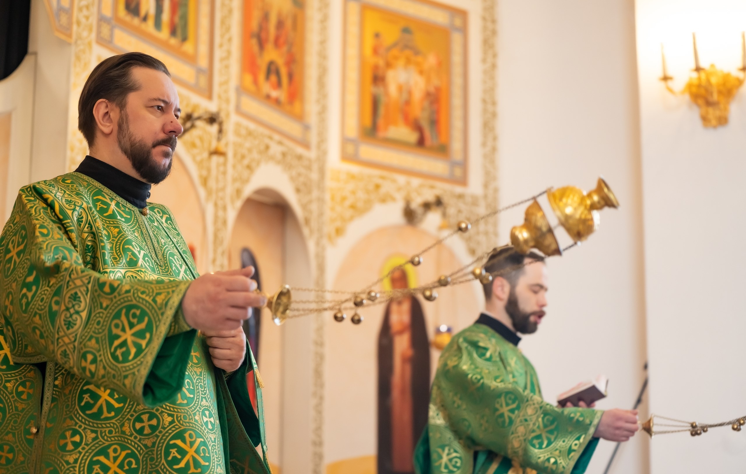 Литургия в Вербное воскресенье в Серафимовском кафедральном соборе