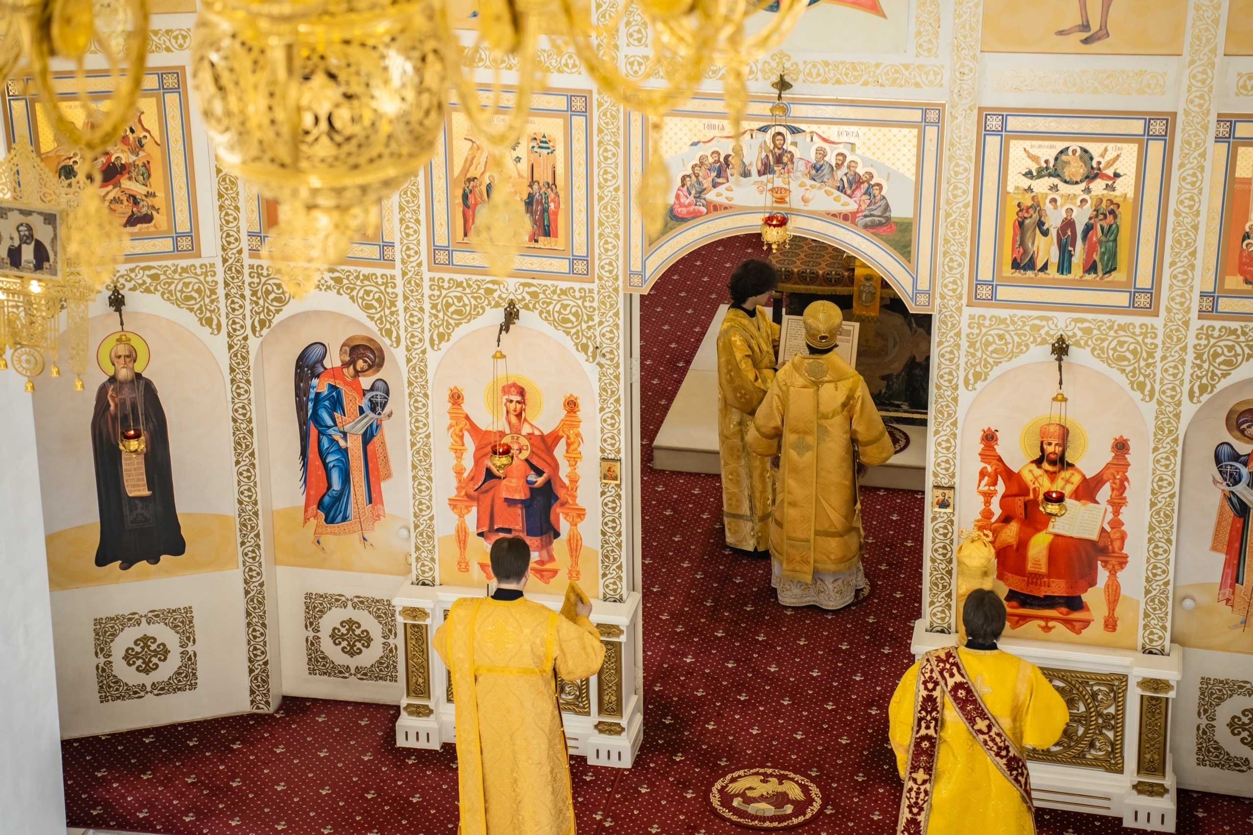 Всенощное бдение в Серафимовском кафедральном соборе