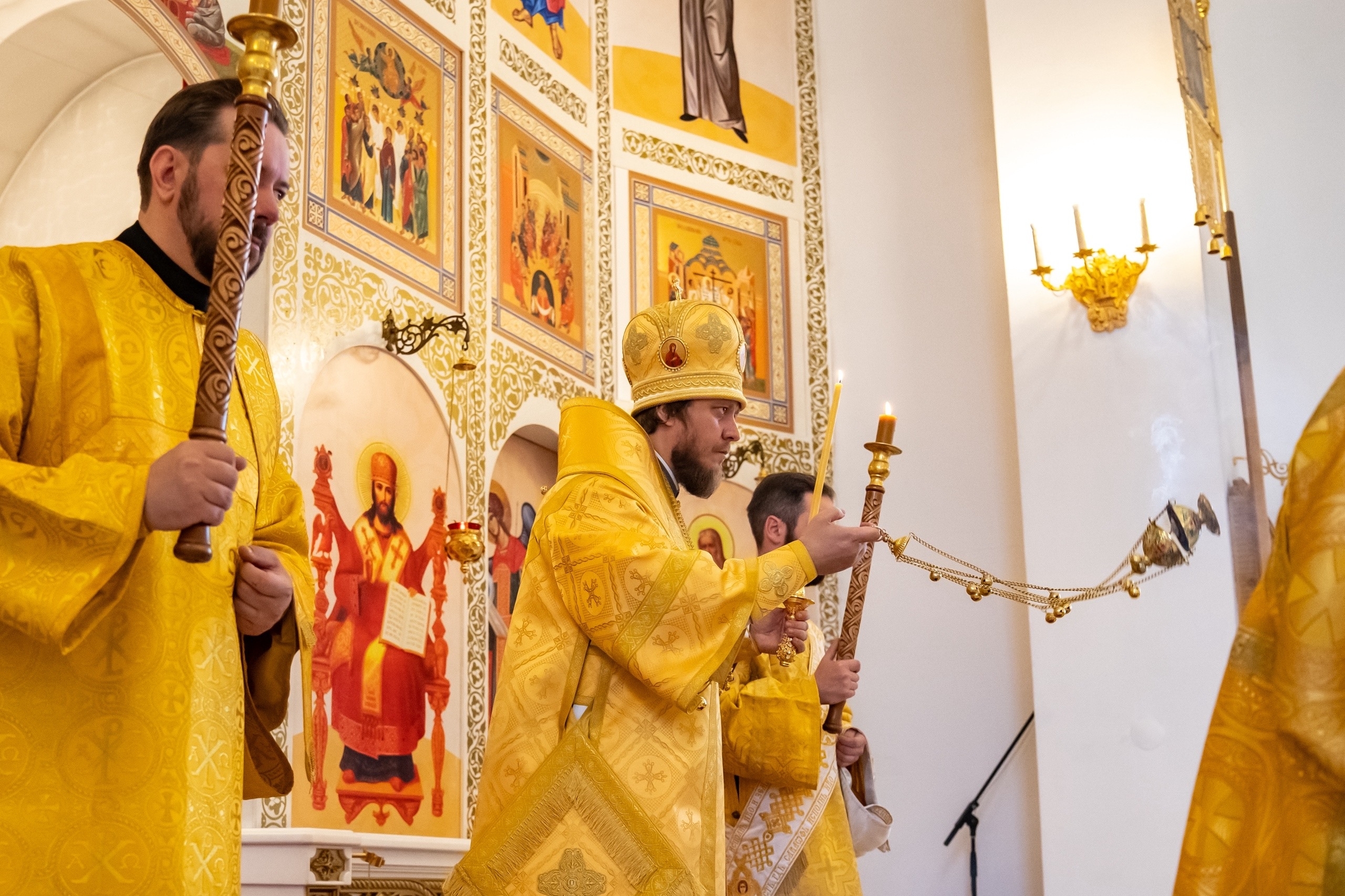 Всенощное бдение в Серафимовском кафедральном соборе