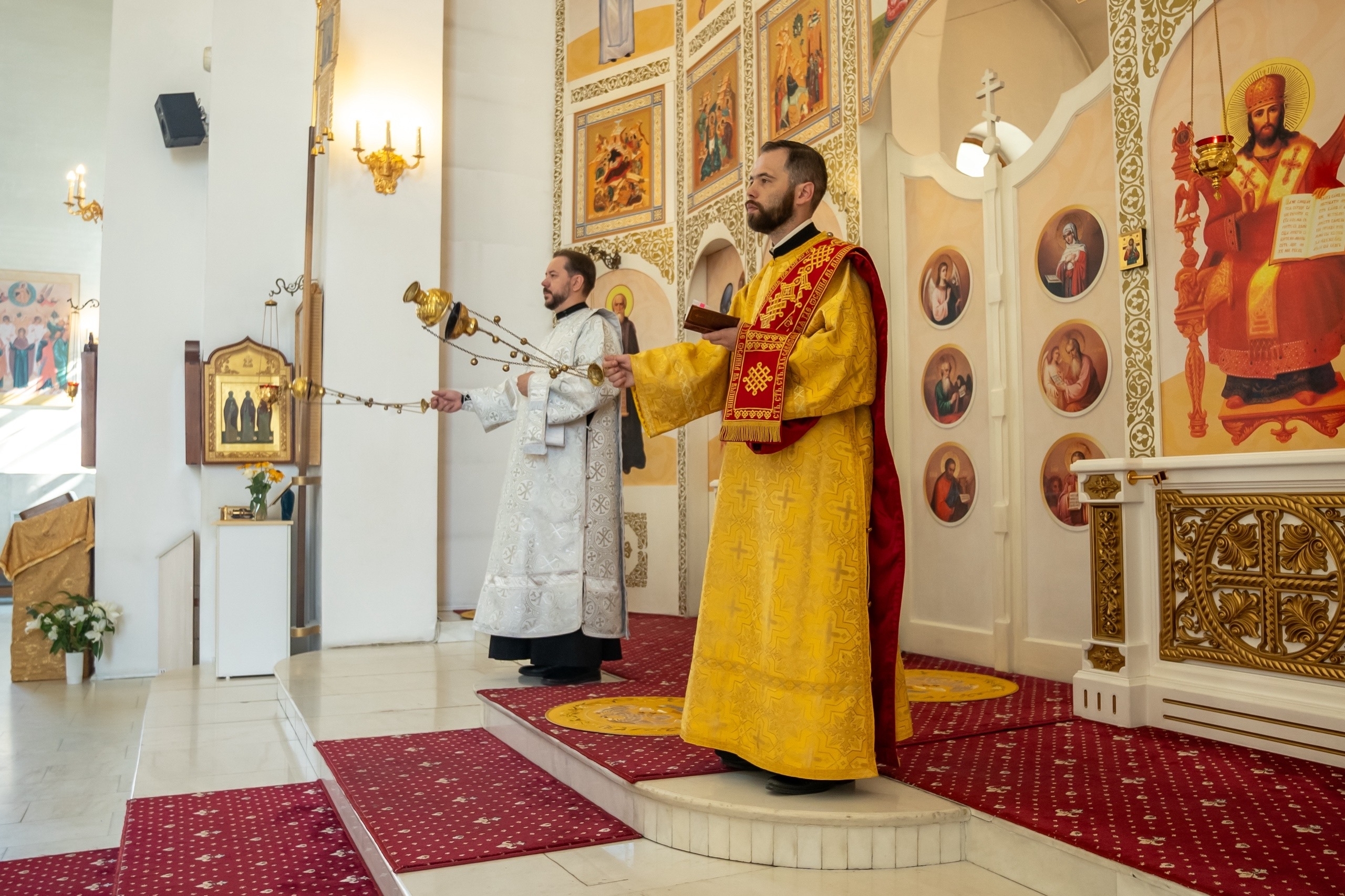 Литургия на апп. Петра и Павла. Пресвитерская хиротония диакона Александра Хилько