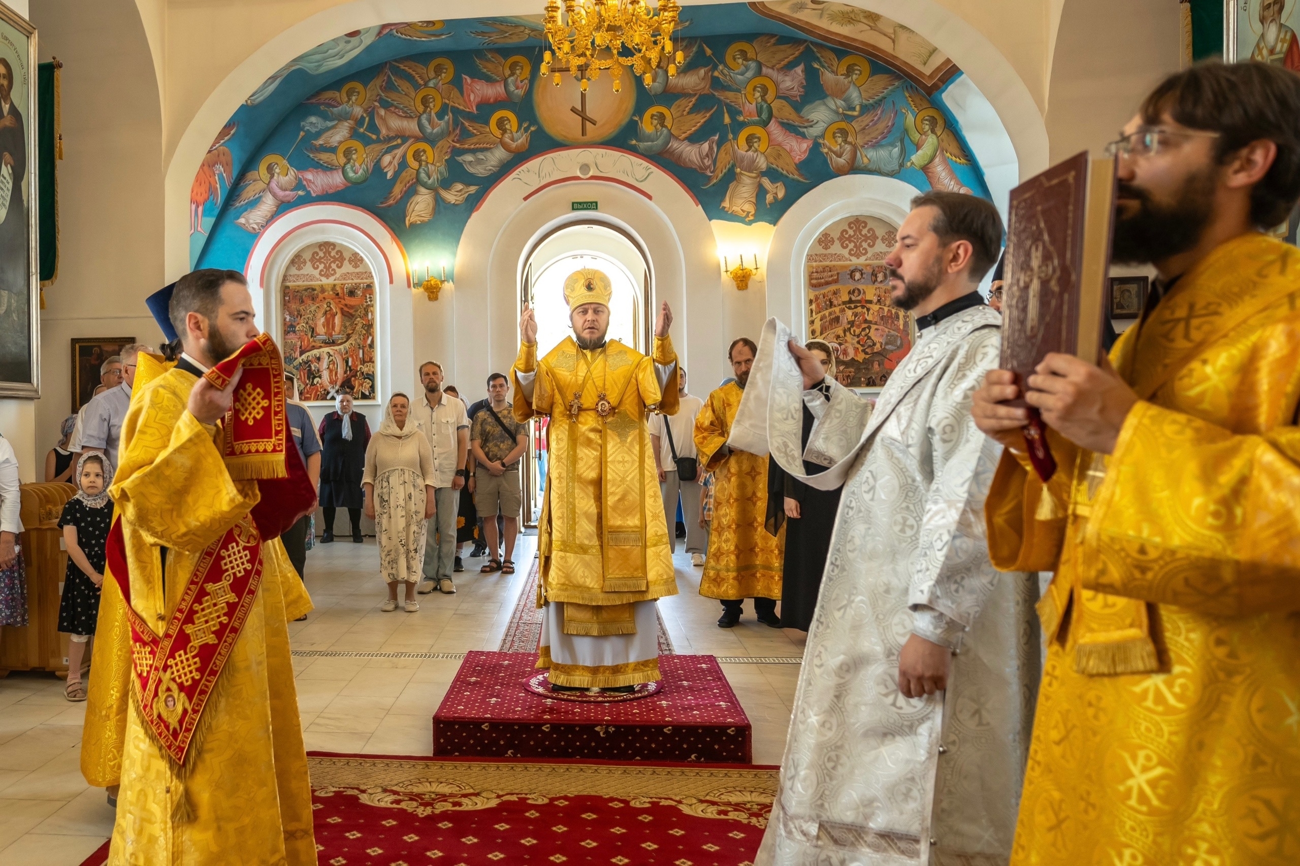 Литургия на апп. Петра и Павла. Пресвитерская хиротония диакона Александра Хилько