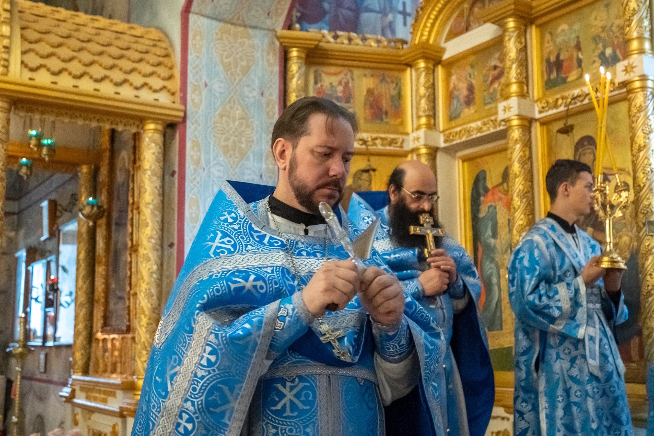 Литургия в среду 6-ой Недели по Пятидесятнице, положение честной ризы Пресвятой Богородицы во Влахерне