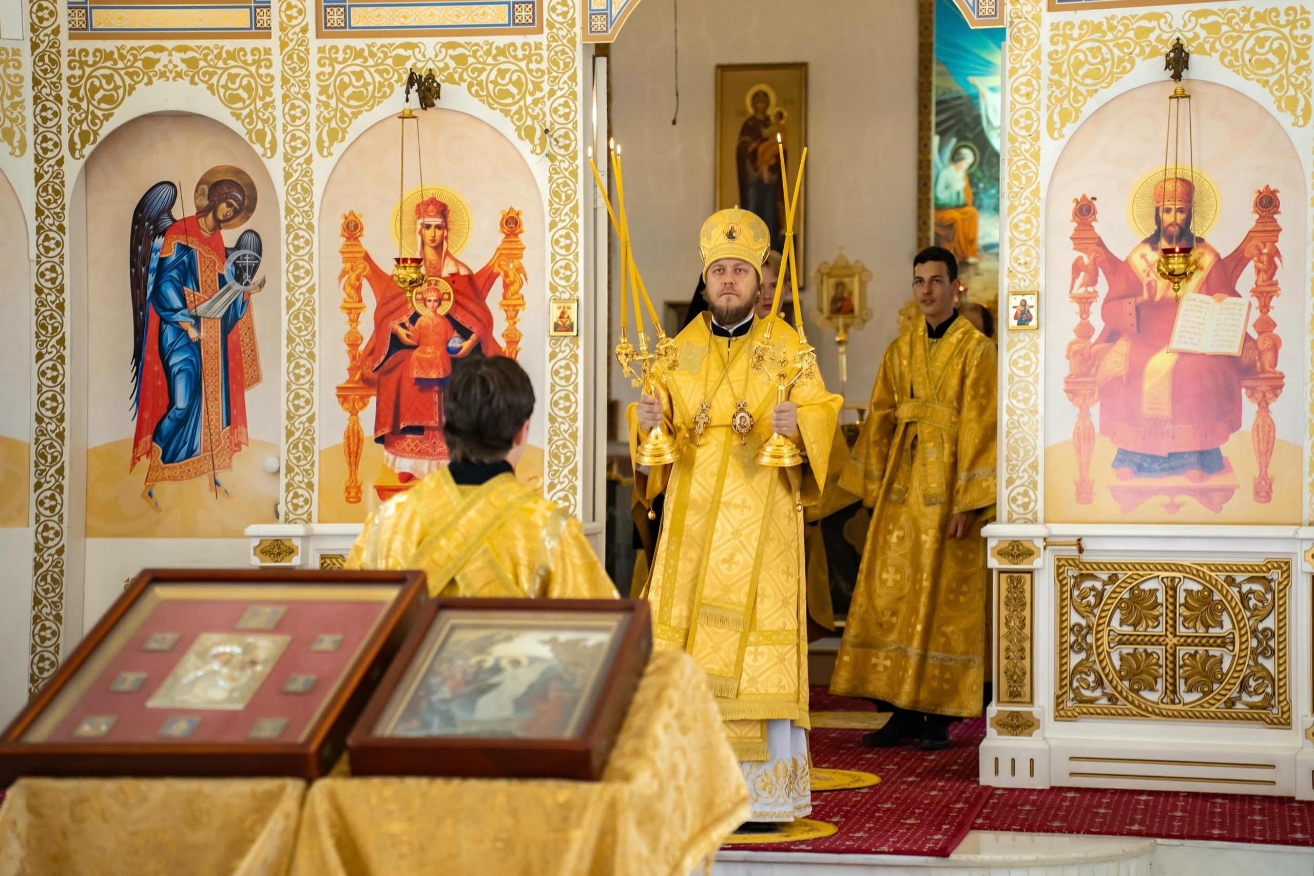 Всенощное бдение в канун Недели 7-ой по Пятидесятнице, прп. Афанасия, игумена Афонского