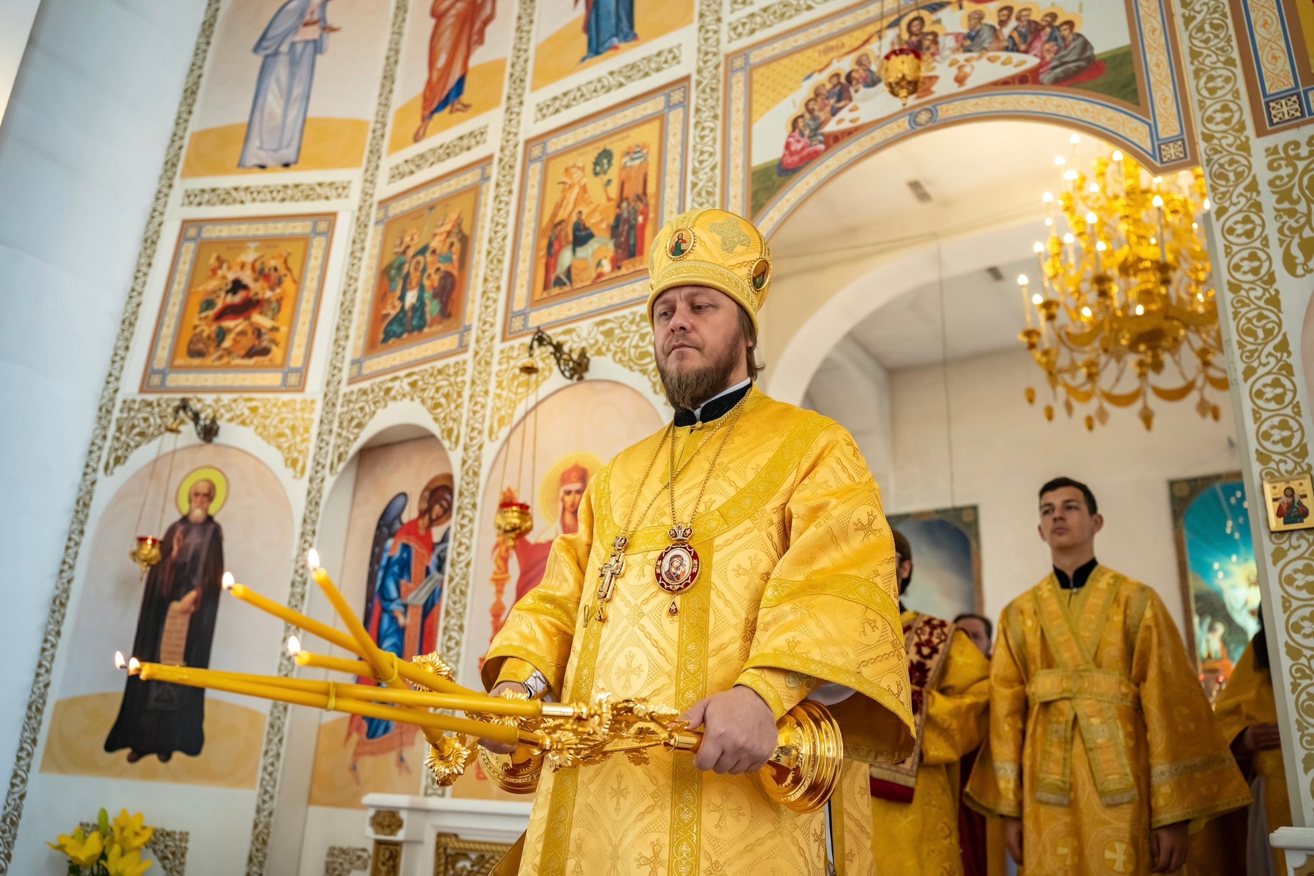Литургия в Неделю 7-ую по Пятидесятнице. Диаконская хиротония Александра Мысливчука